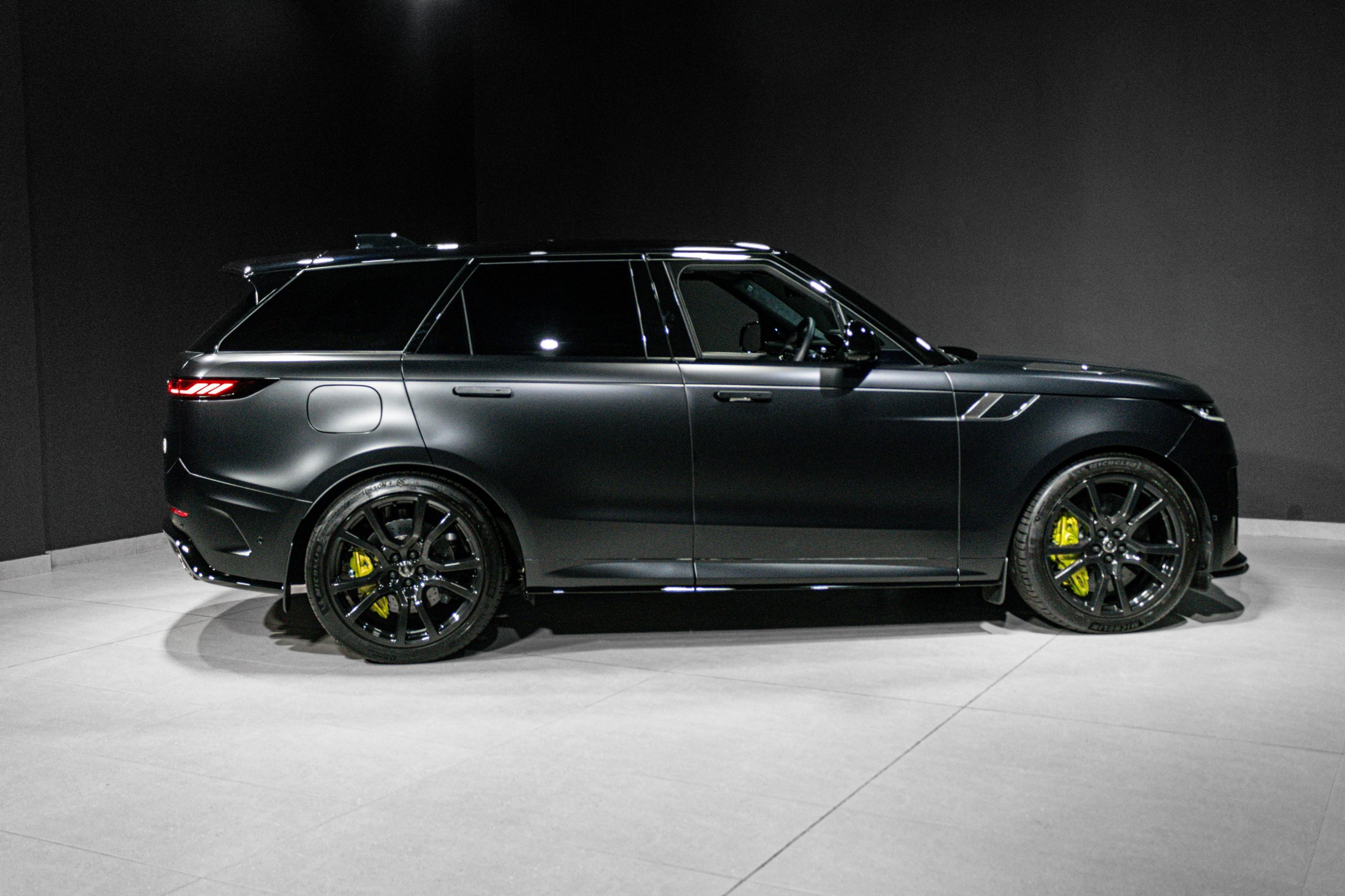 #image_seo_title Luxury Vehicles #separator_sa High End Cars #separator_sa Pharoah Cars