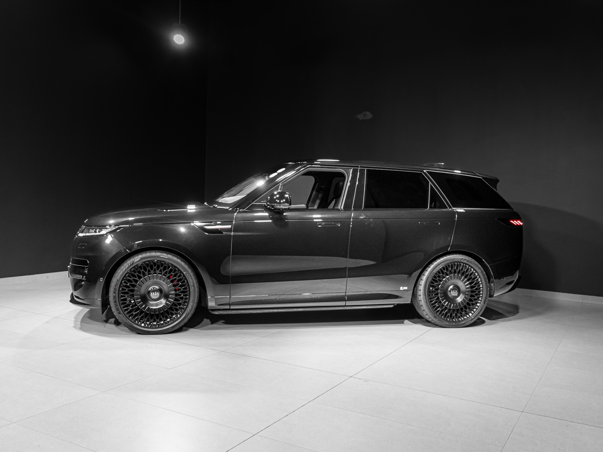black-range-rover-sport-4388
