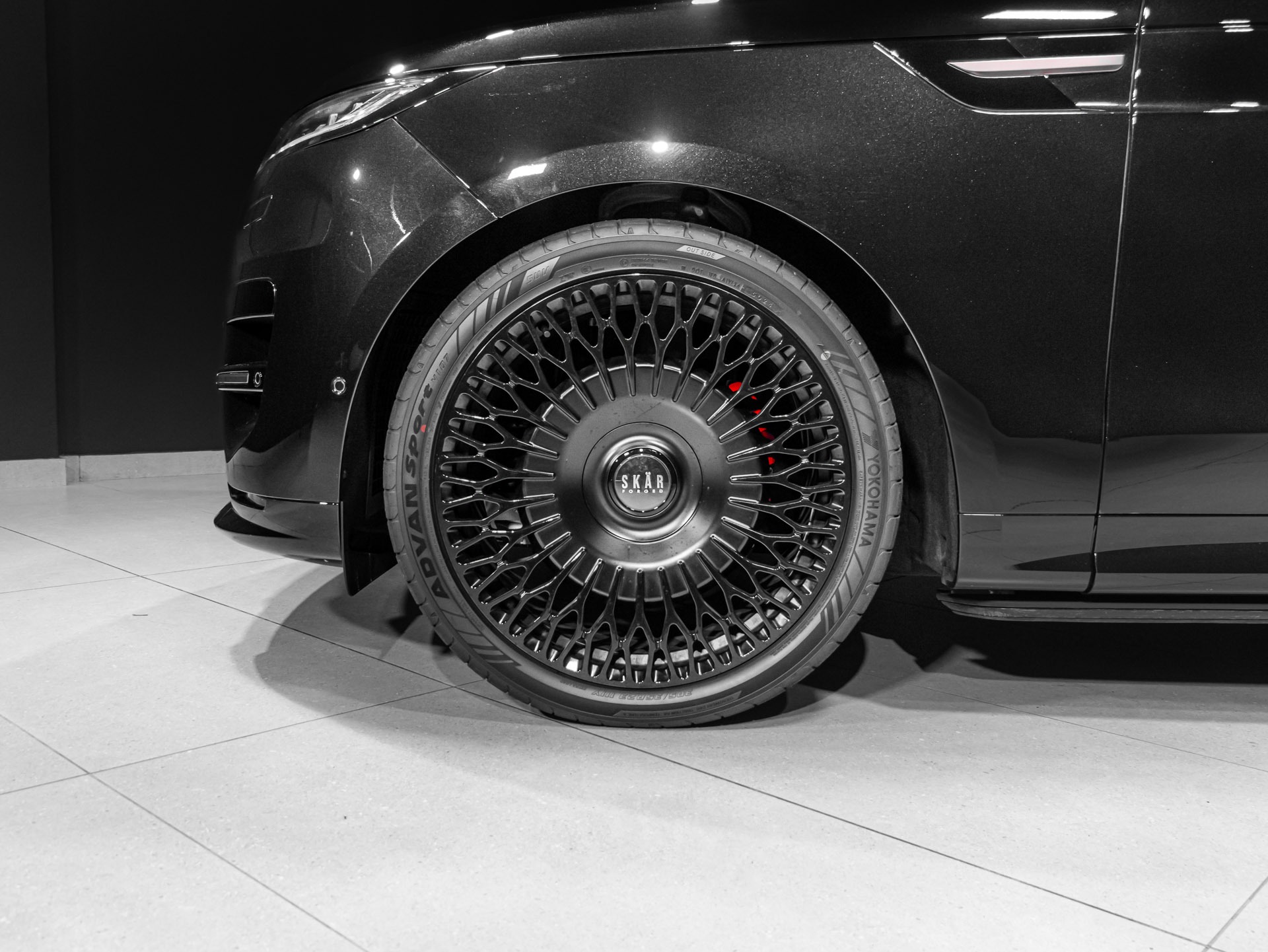 black-range-rover-sport-4400