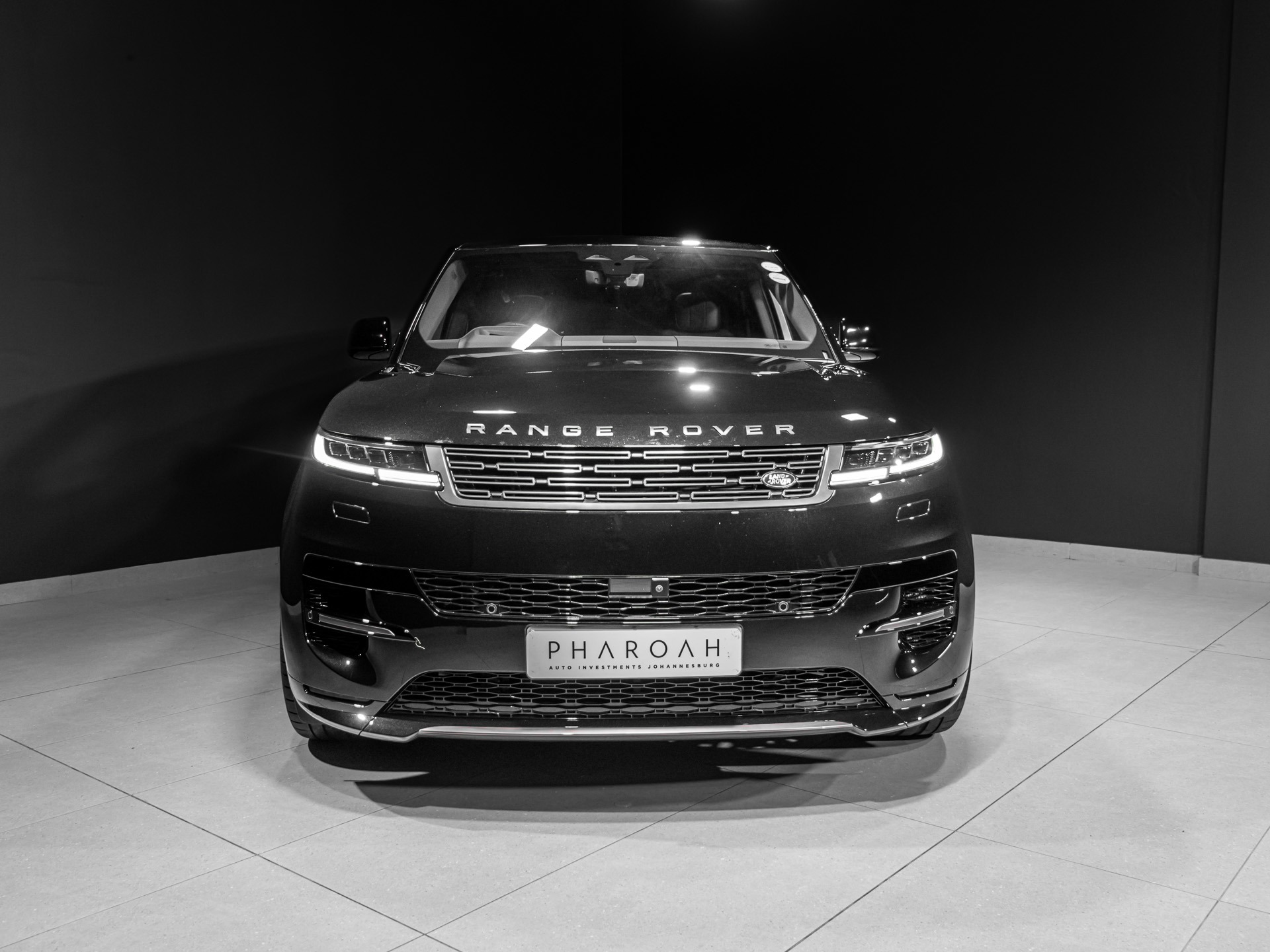 black-range-rover-sport-4446