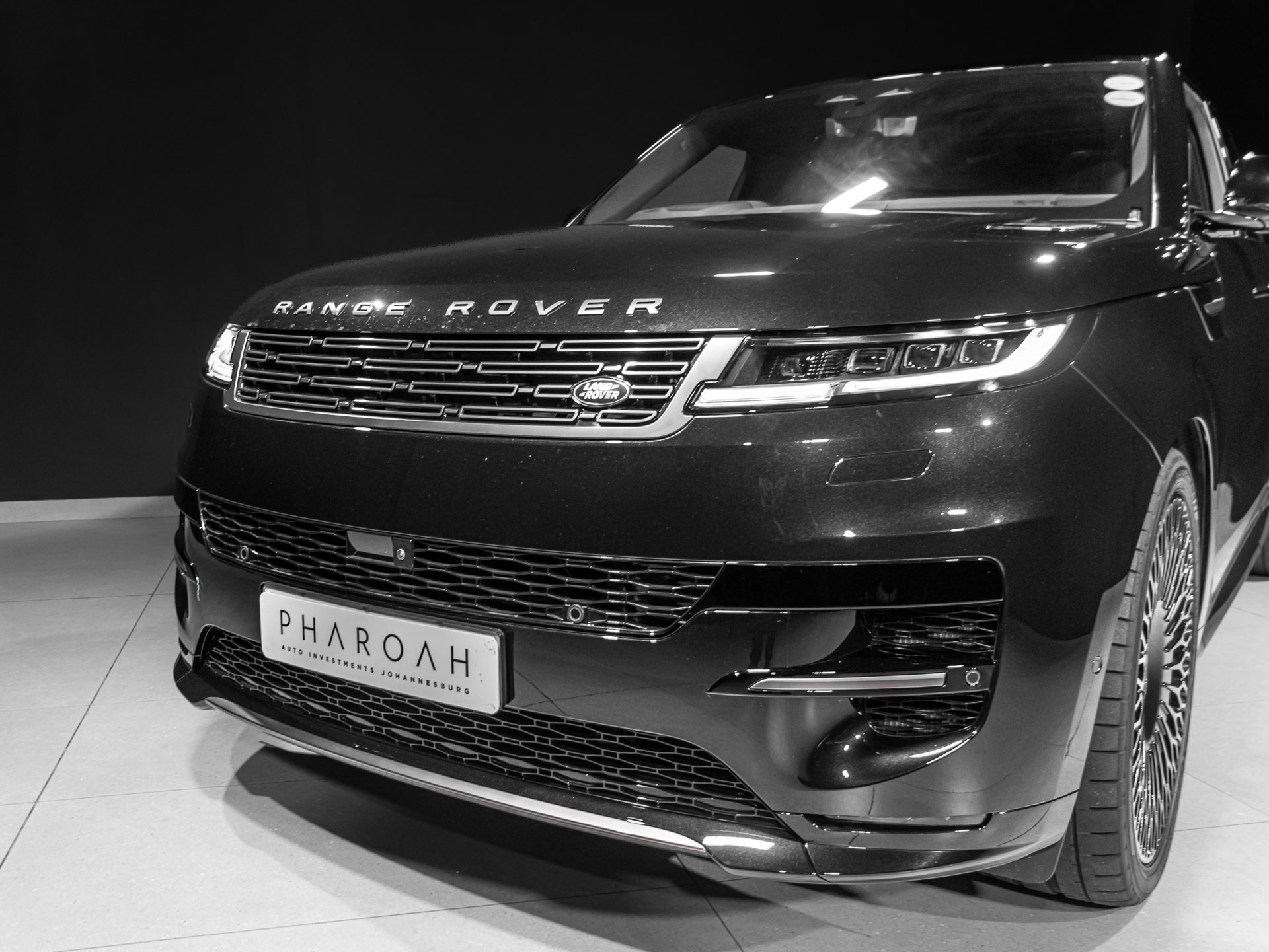 black-range-rover-sport-4459