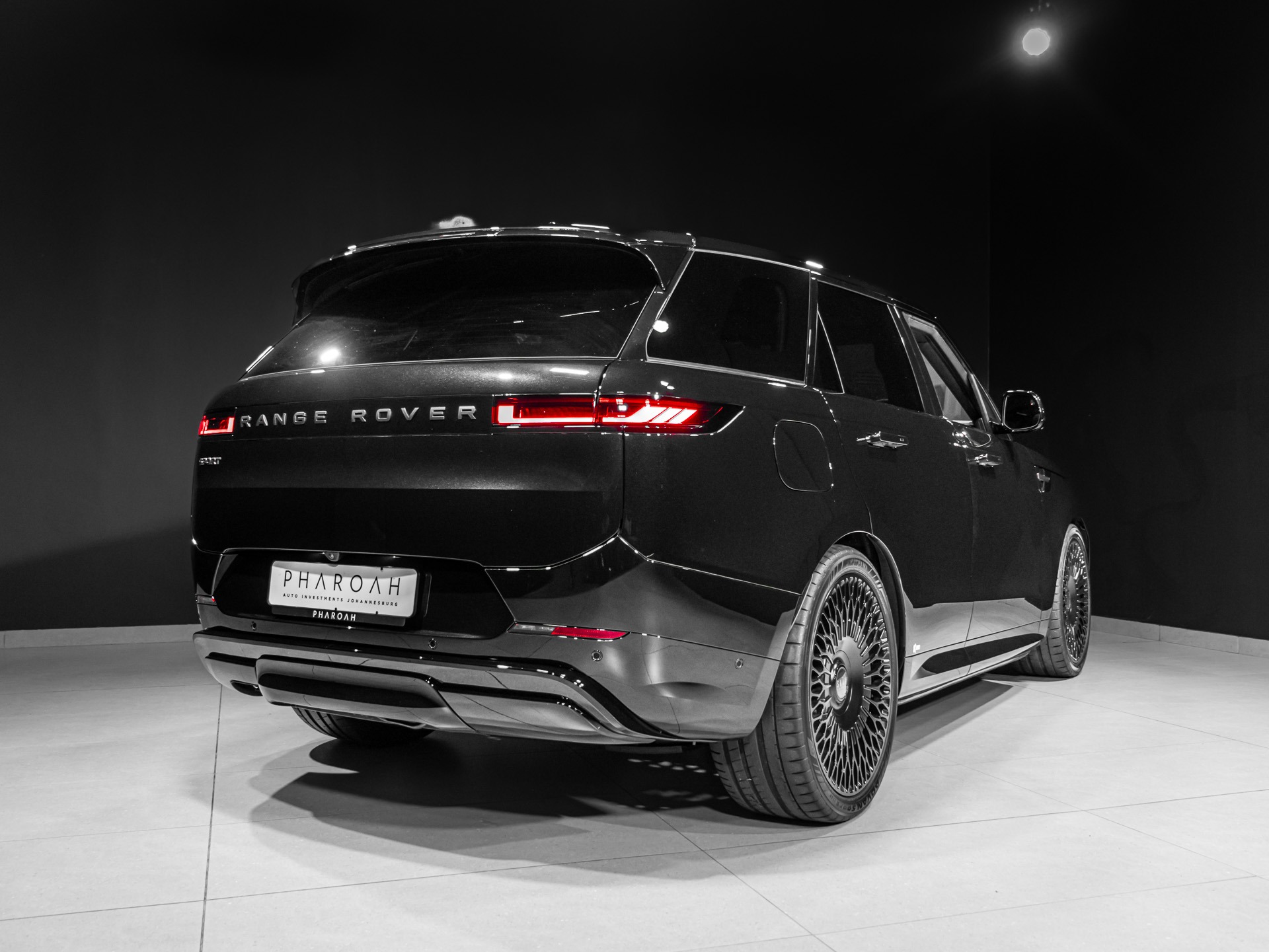black-range-rover-sport-4486