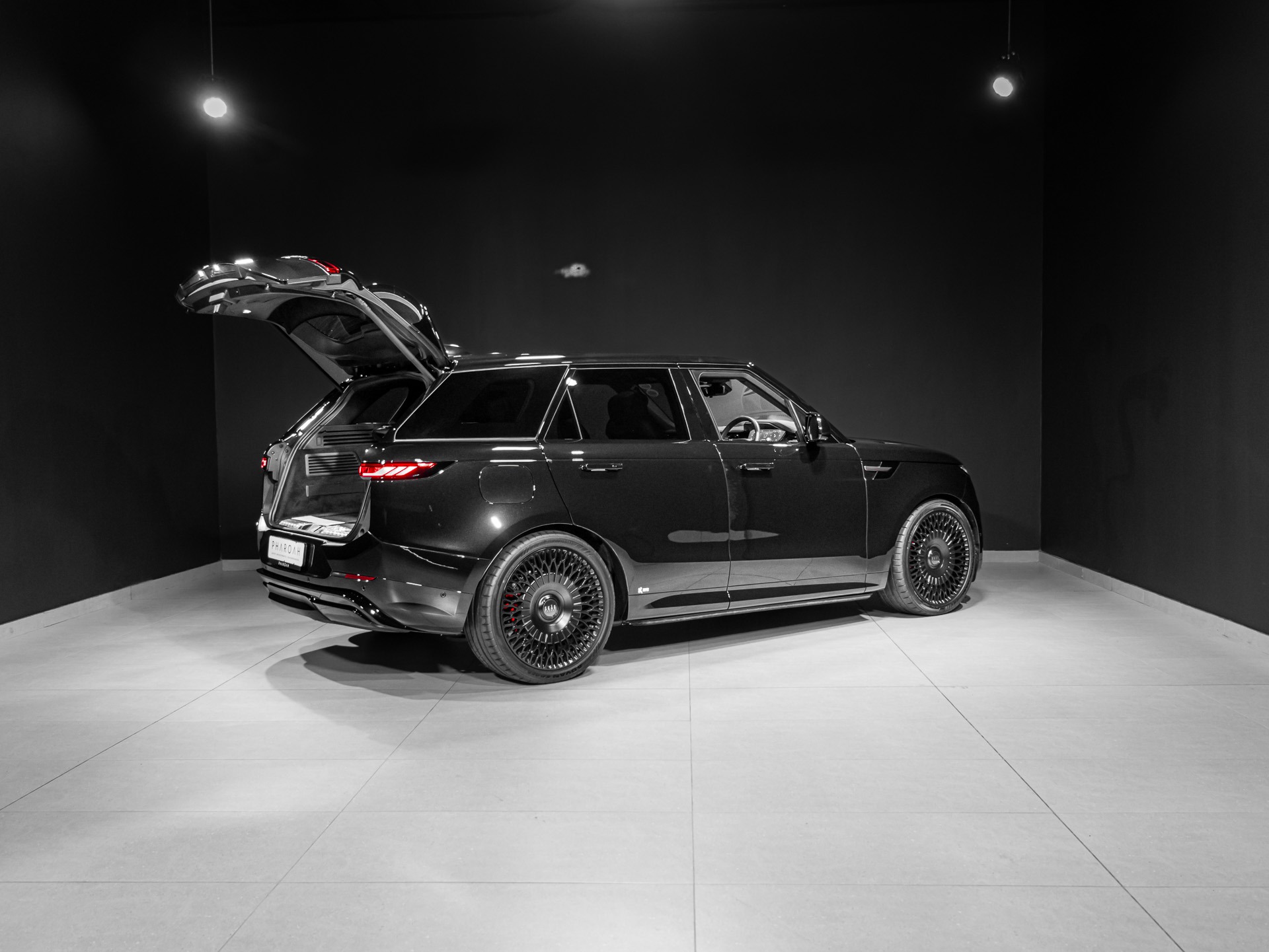 black-range-rover-sport-4500