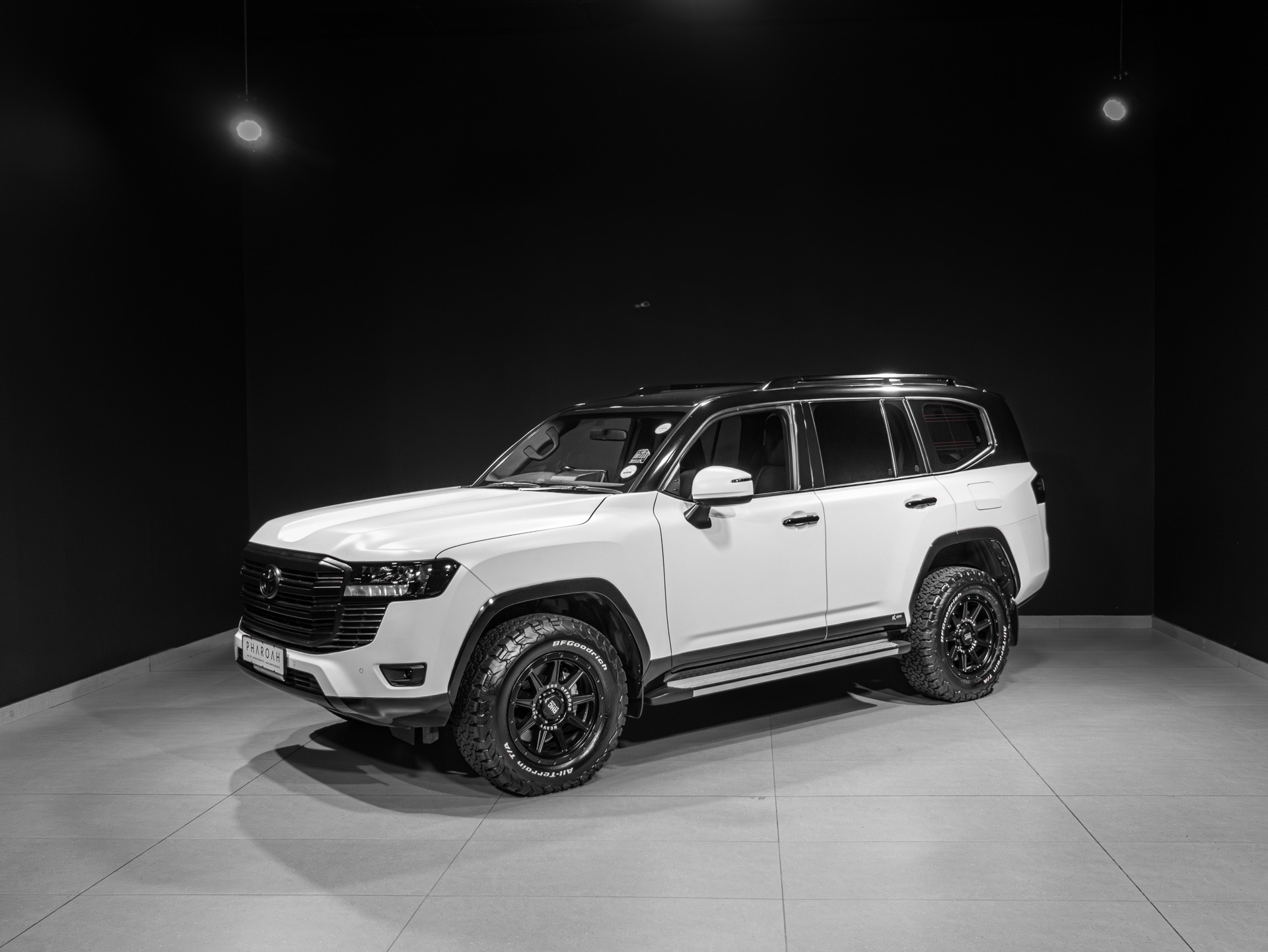 Matwhitelc vehicle