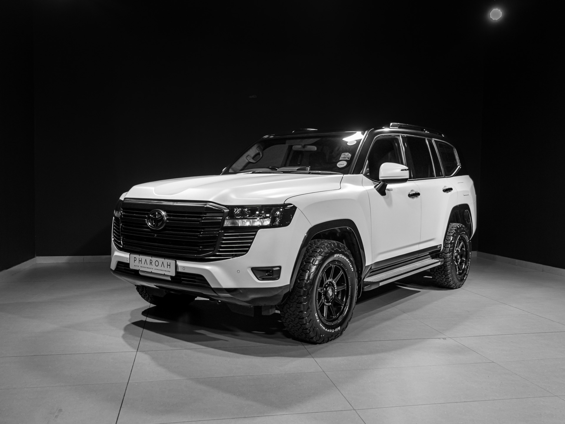 Matwhitelc vehicle