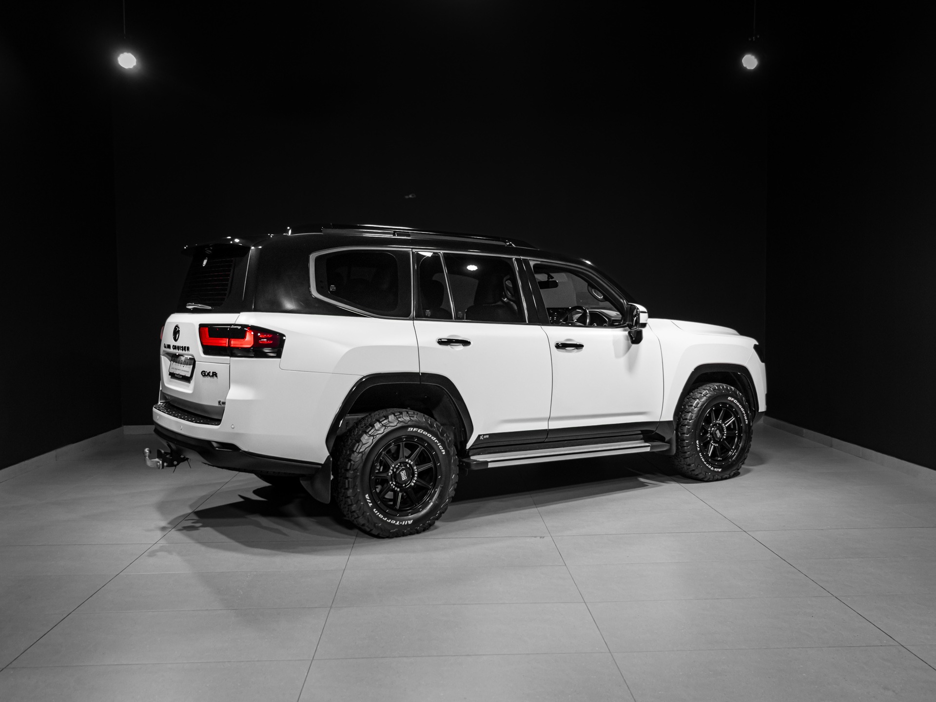 Matwhitelc vehicle