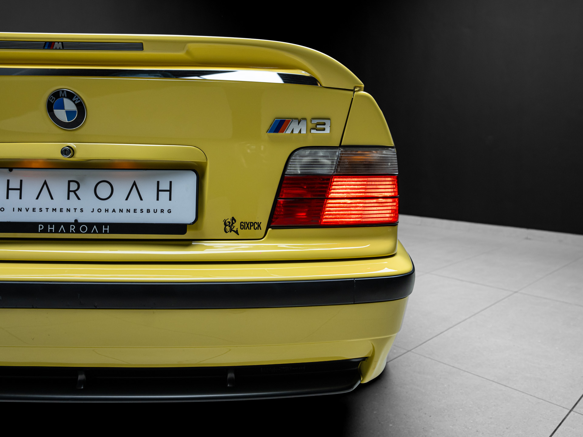 yellow bmw m3 15