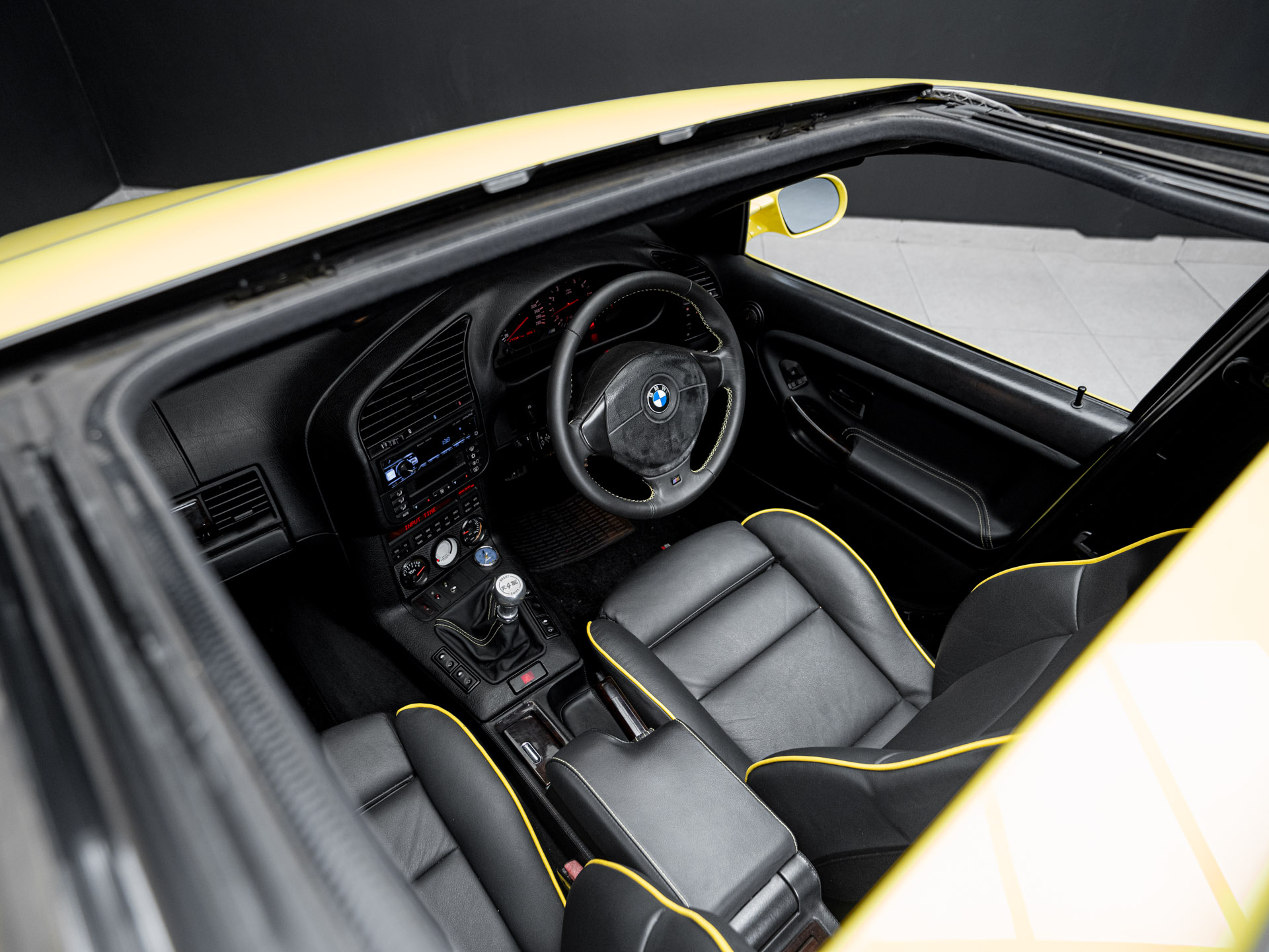 yellow bmw m3 30