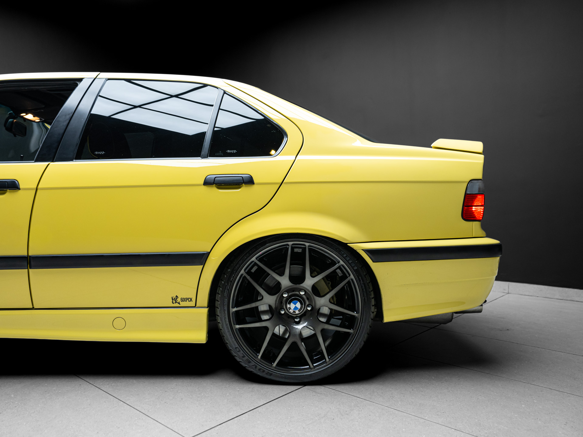 yellow bmw m3 4