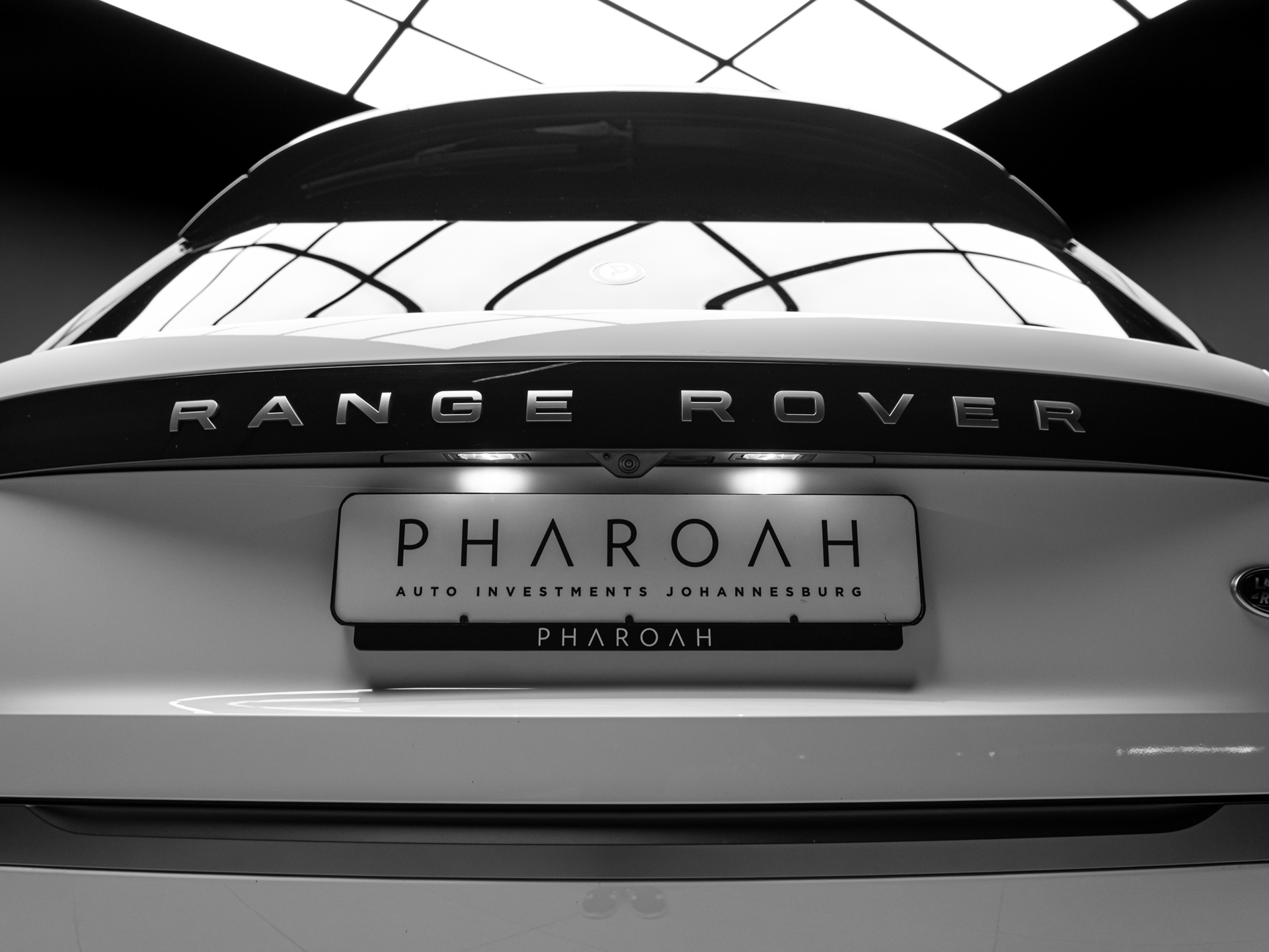 white range rover autobiography p530 15