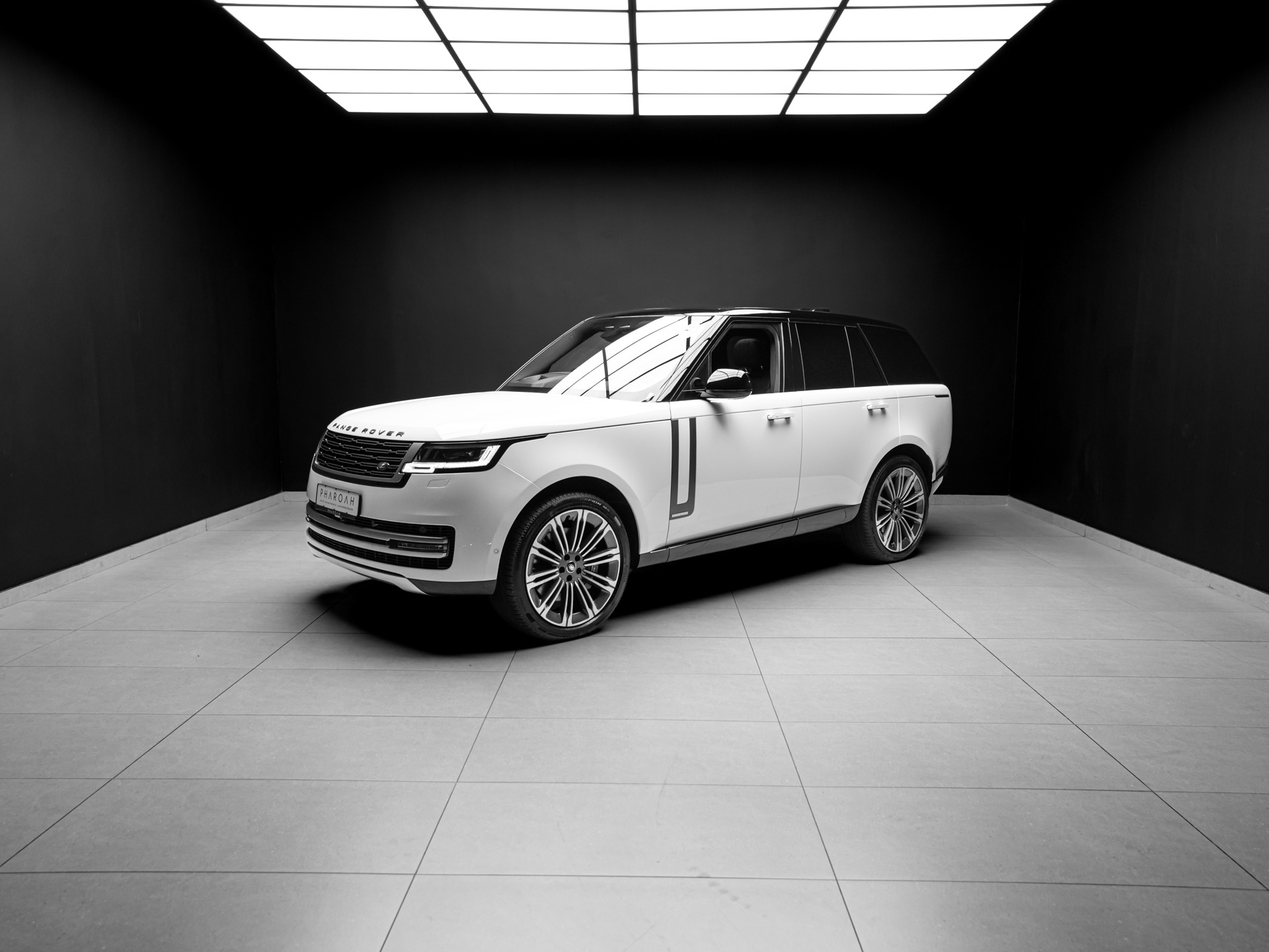 white range rover autobiography p530