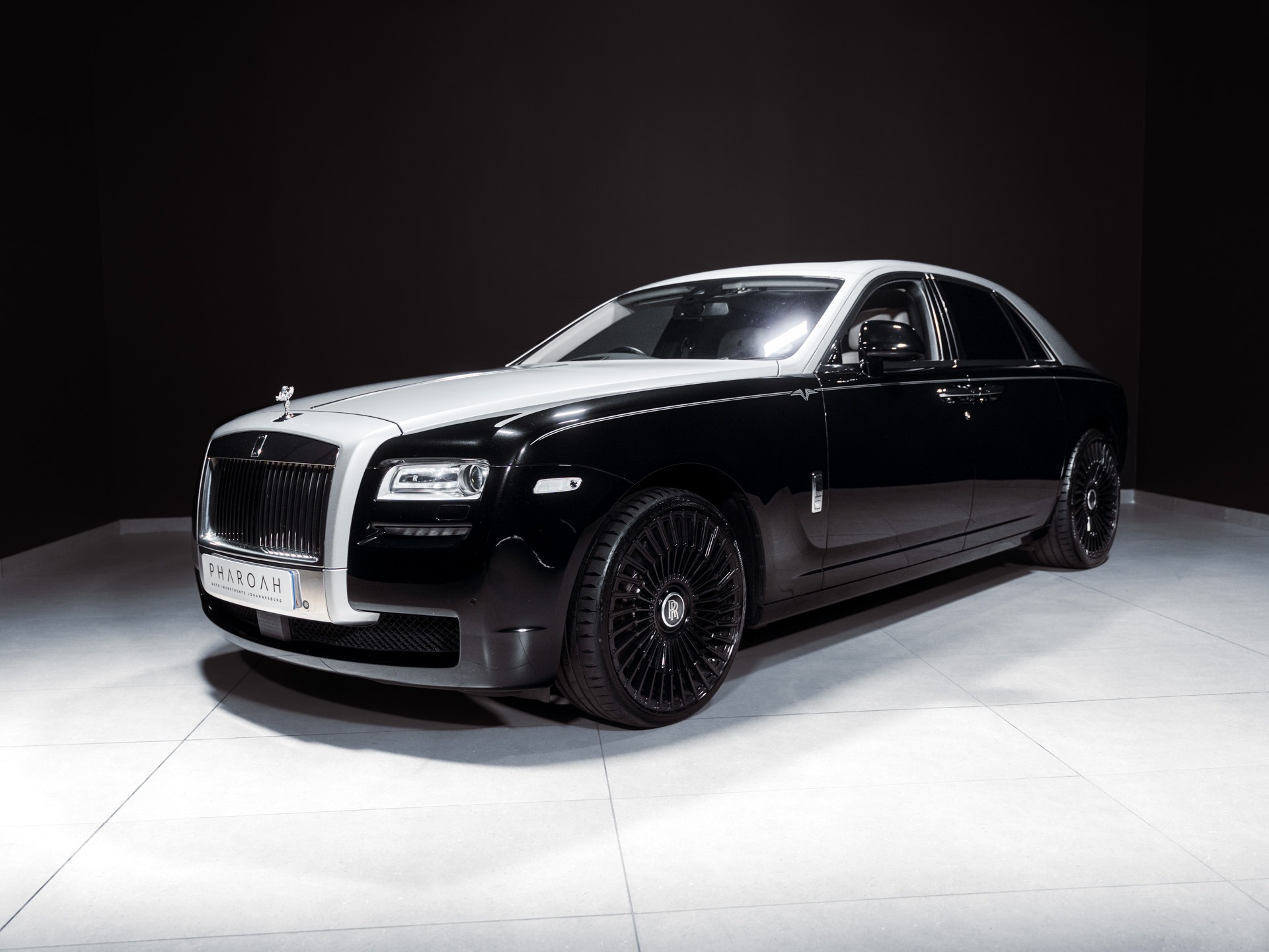Luxury vehicle at Pharoah Group
