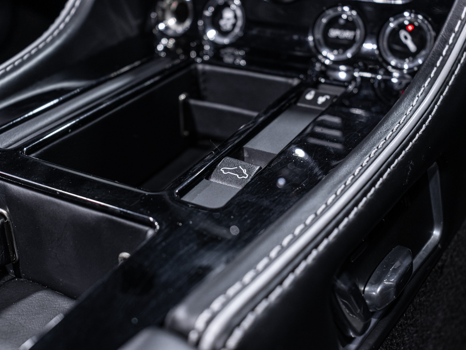 Aston Martin DB9 for sale