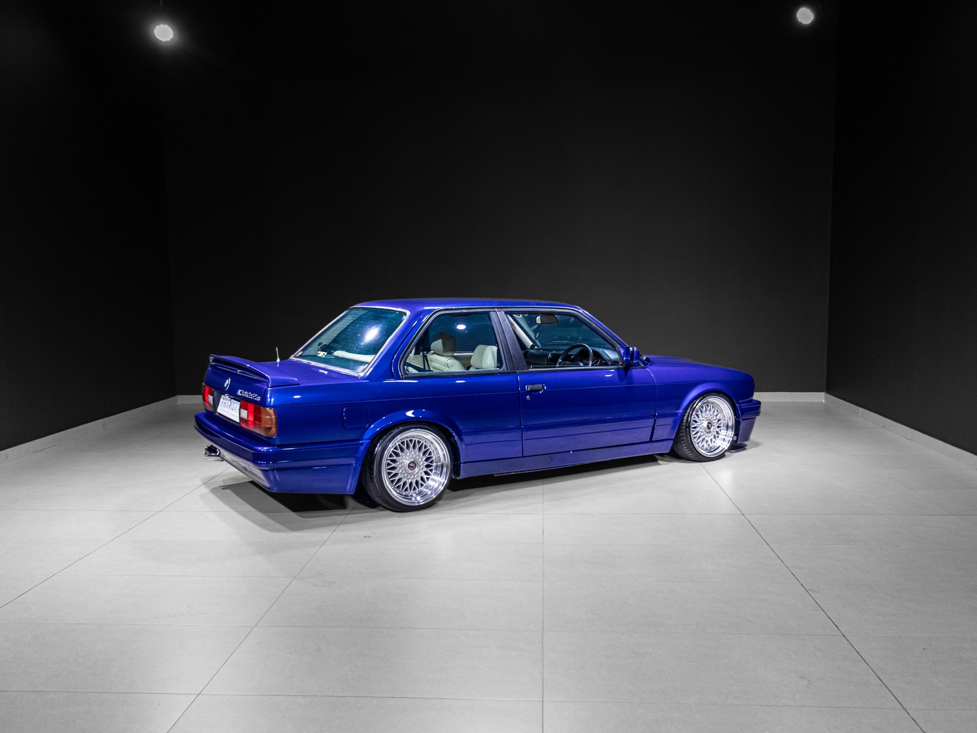 E30-22