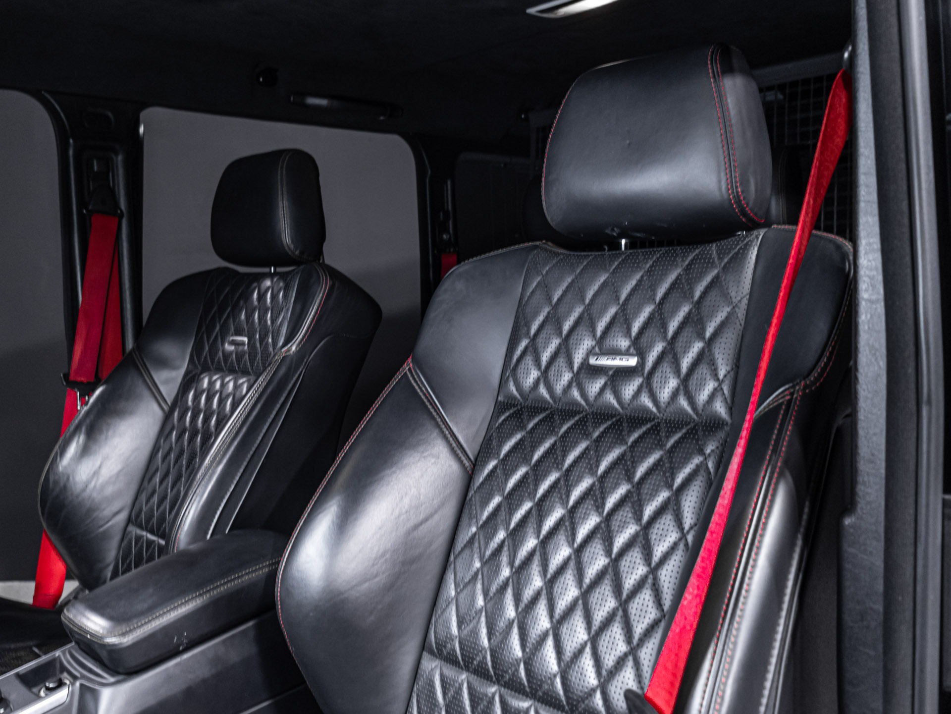 Black Mercedes-AMG G63 for sale