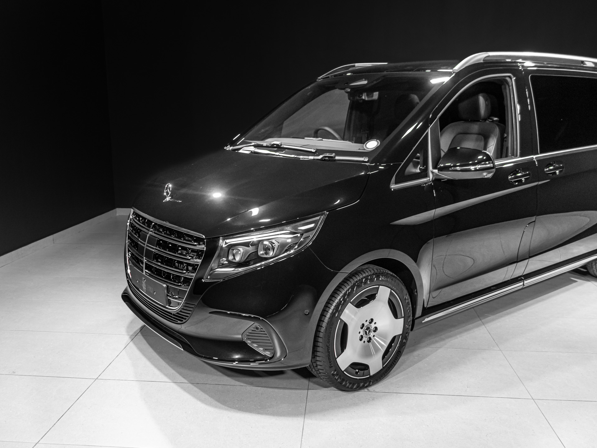 Black Mercedes-Benz V300 for sale