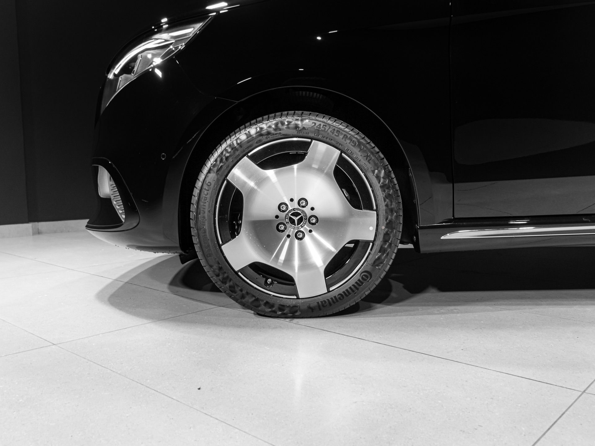 Black Mercedes-Benz V300 for sale