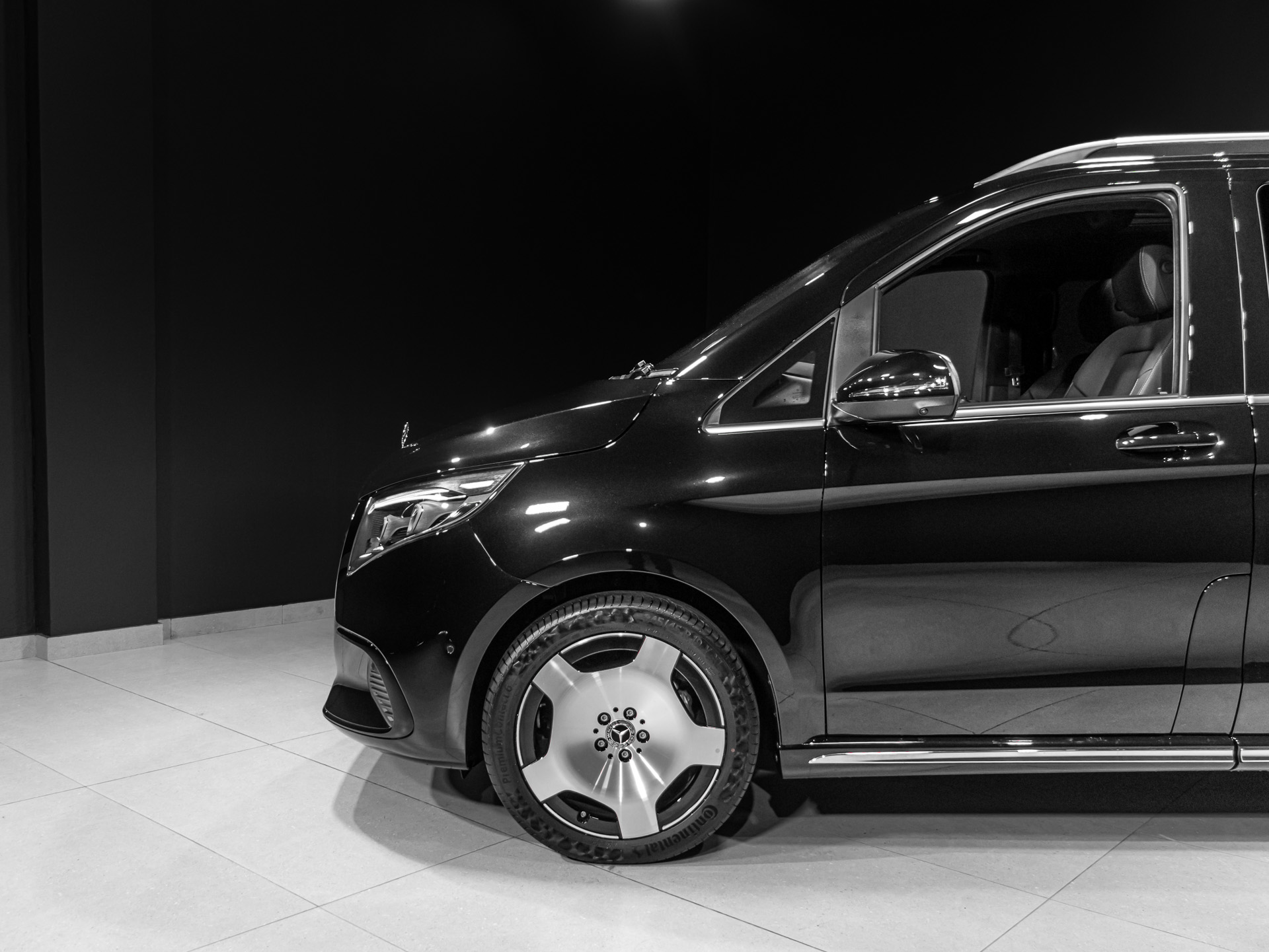 Black Mercedes-Benz V300 for sale