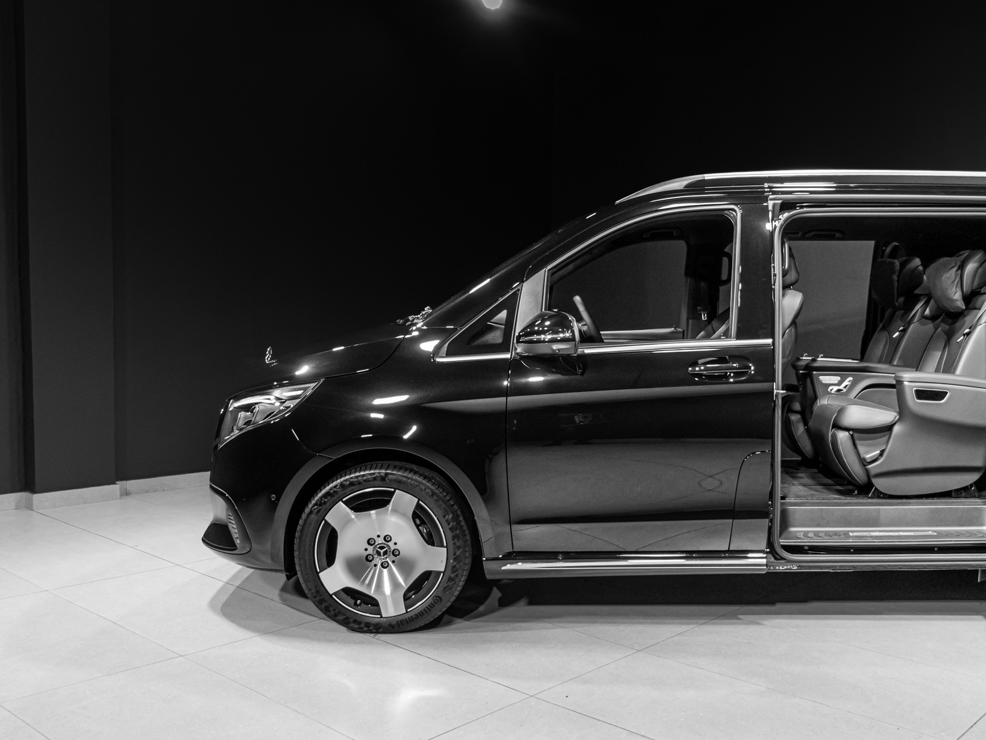 Black Mercedes-Benz V300 for sale