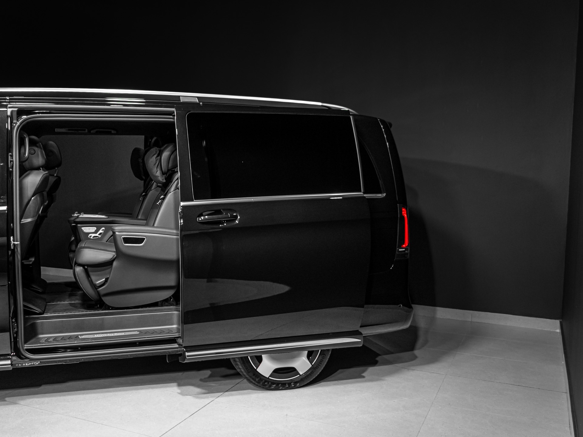 Black Mercedes-Benz V300 for sale
