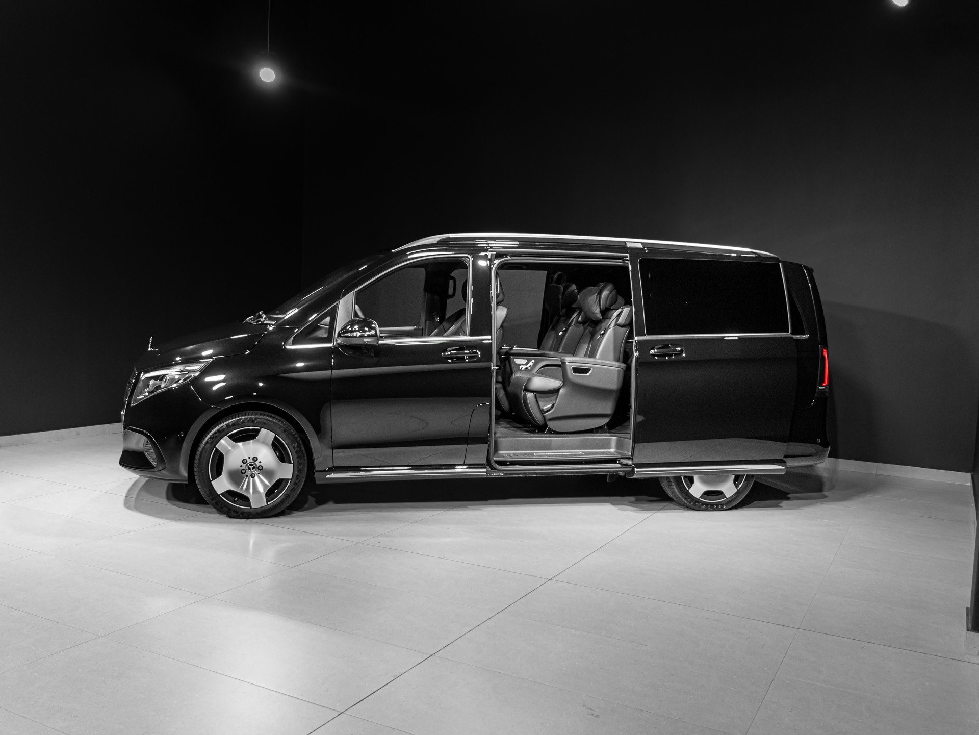 Black Mercedes-Benz V300 for sale