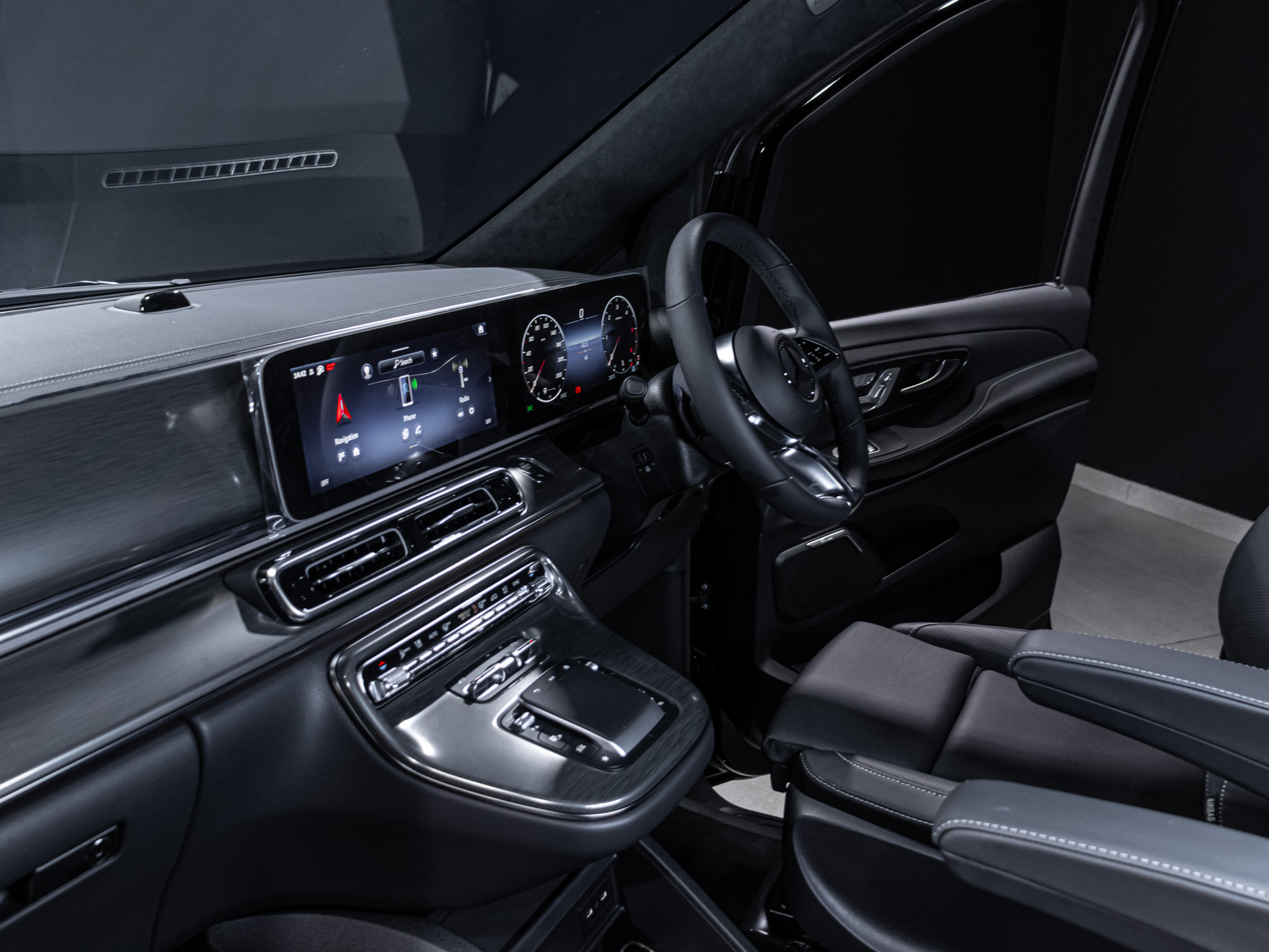 Black Mercedes-Benz V300 for sale