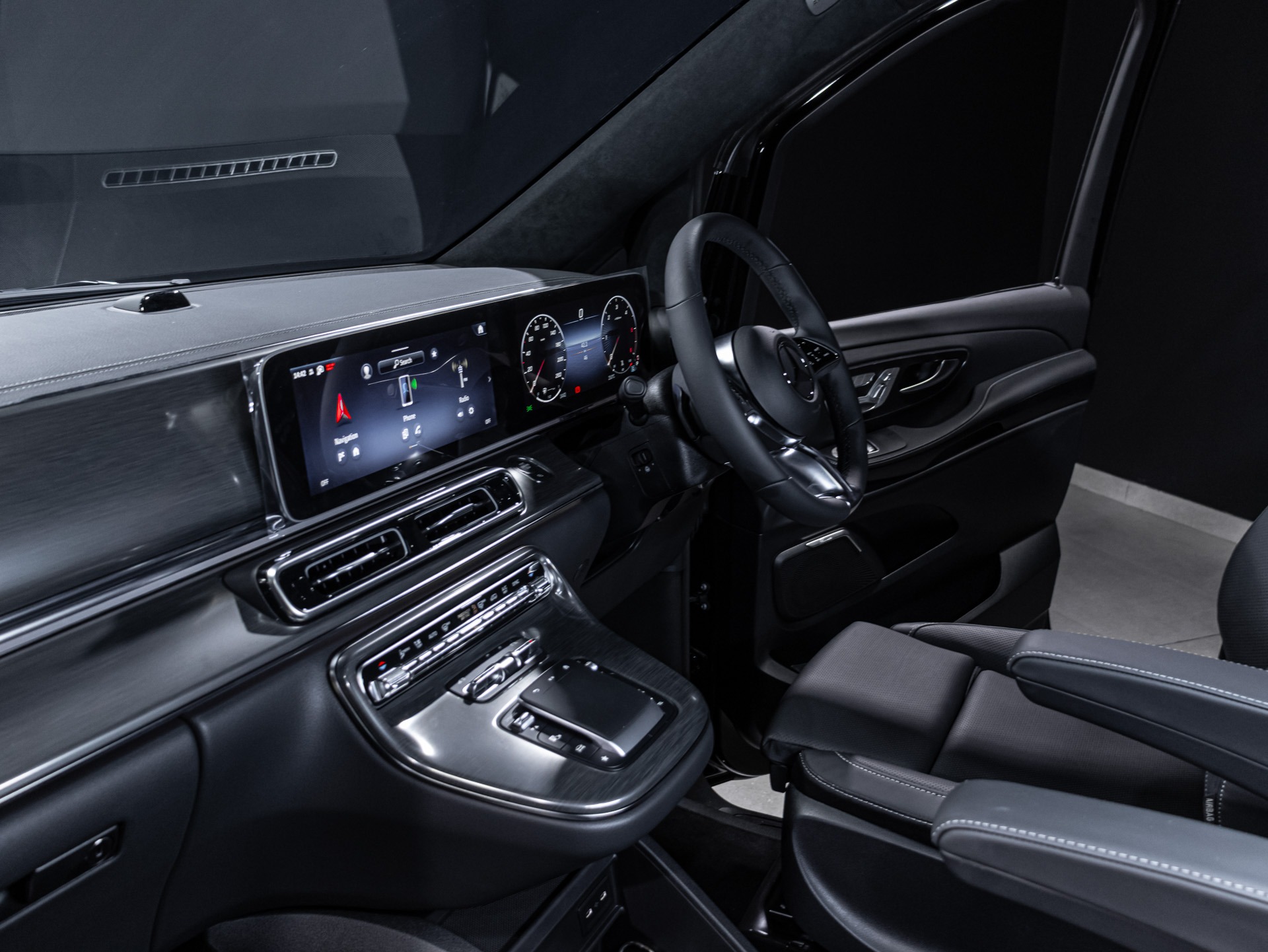Black Mercedes-Benz V300 for sale