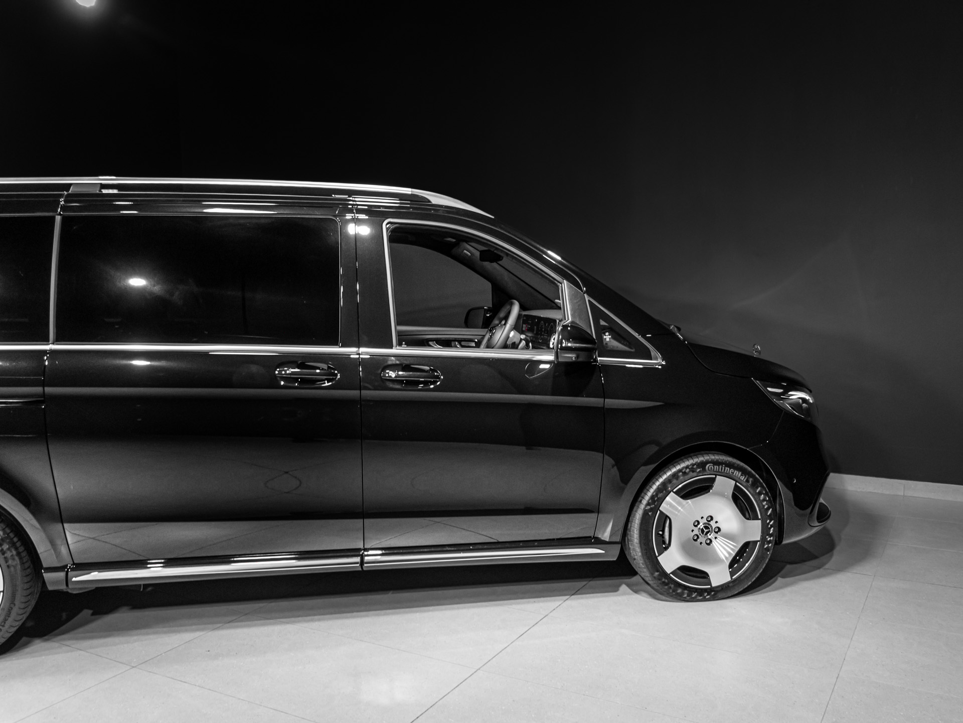 Black Mercedes-Benz V300 for sale