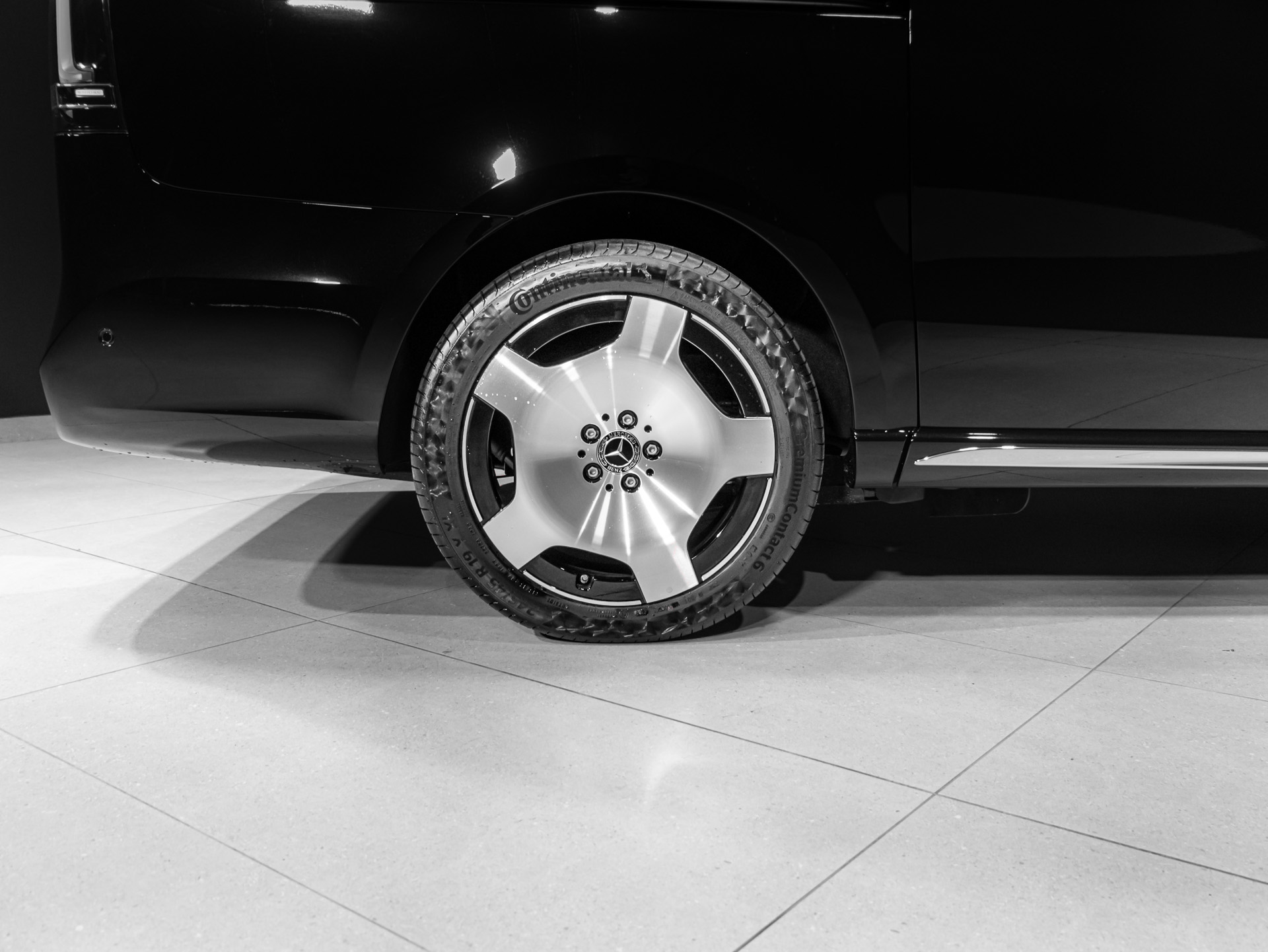 Black Mercedes-Benz V300 for sale