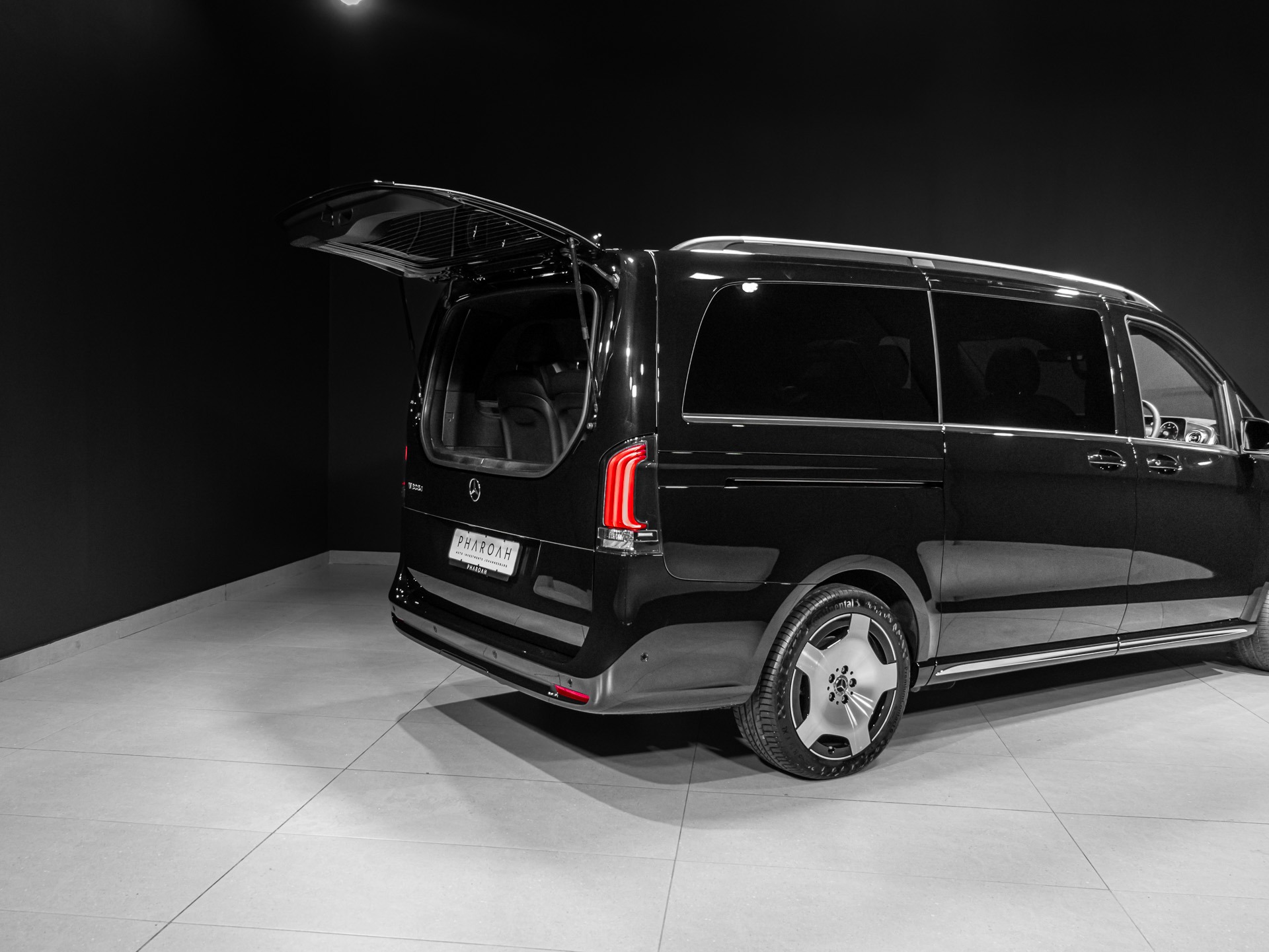 Black Mercedes-Benz V300 for sale