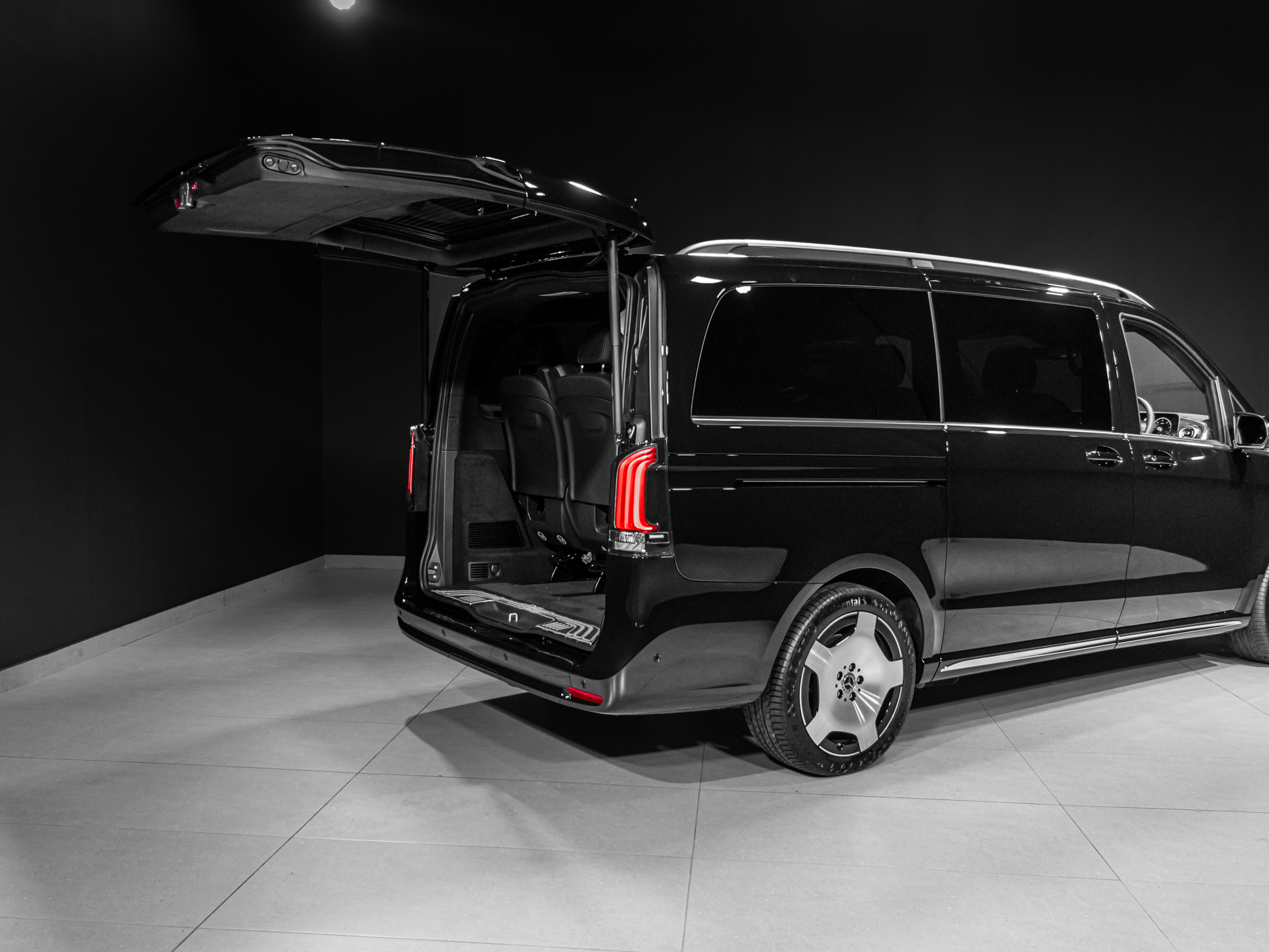 Black Mercedes-Benz V300 for sale