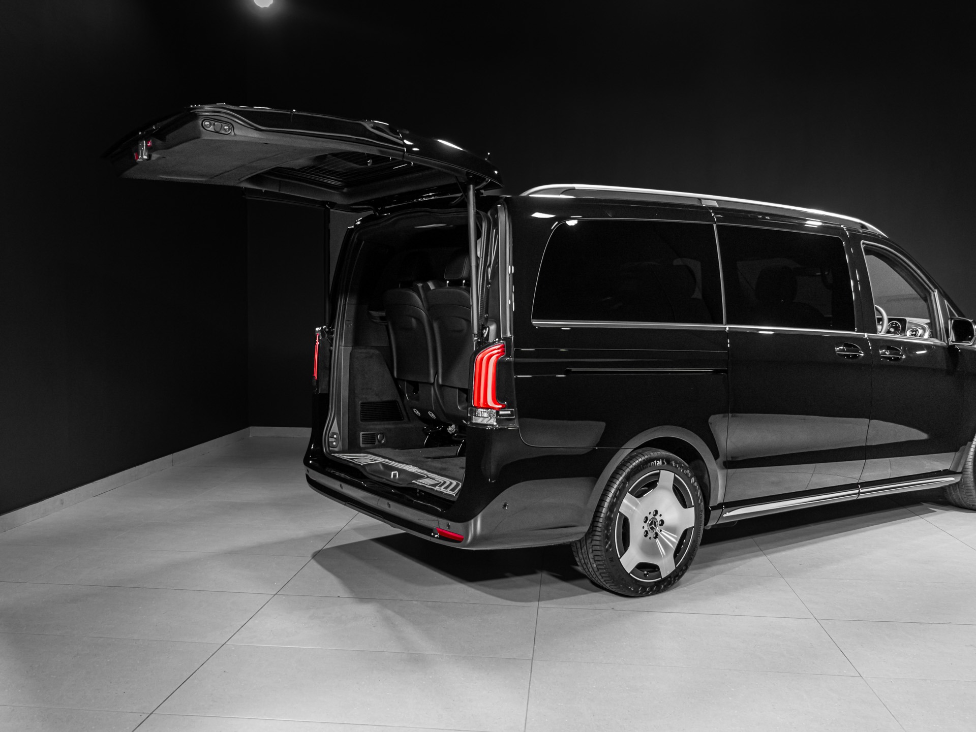 Black Mercedes-Benz V300 for sale