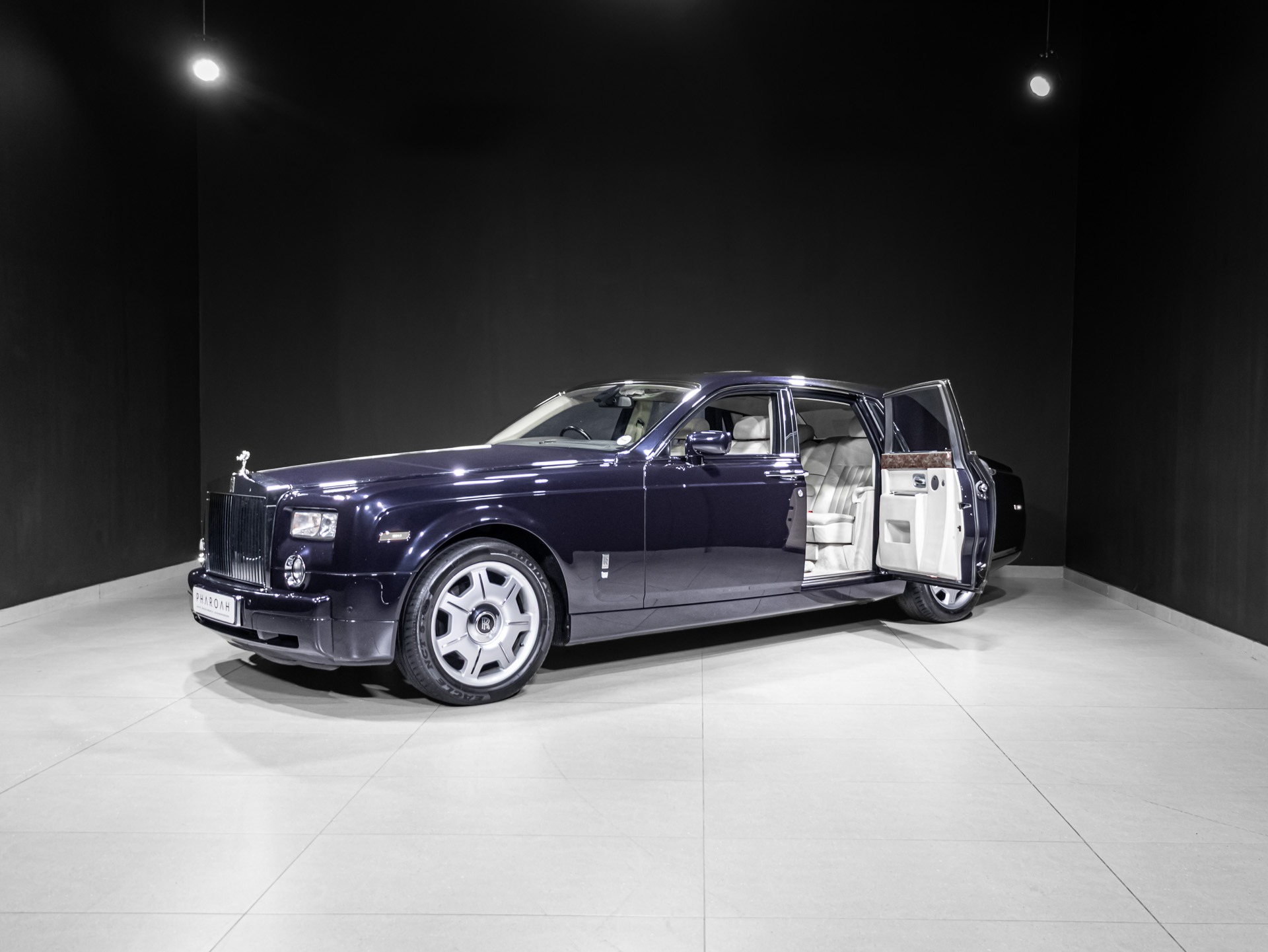 Rolls-Royce Phantom for sale
