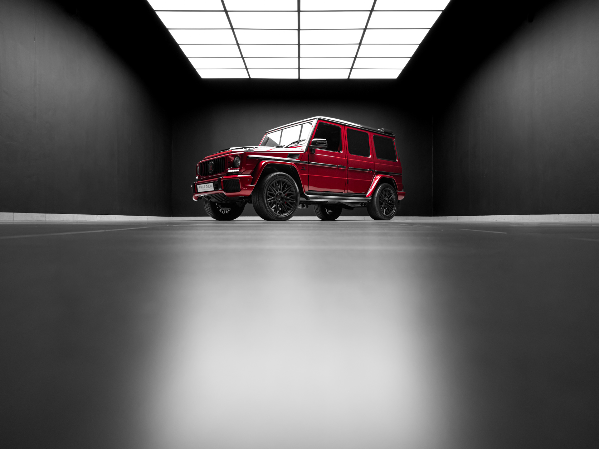 red mercedes g63 2