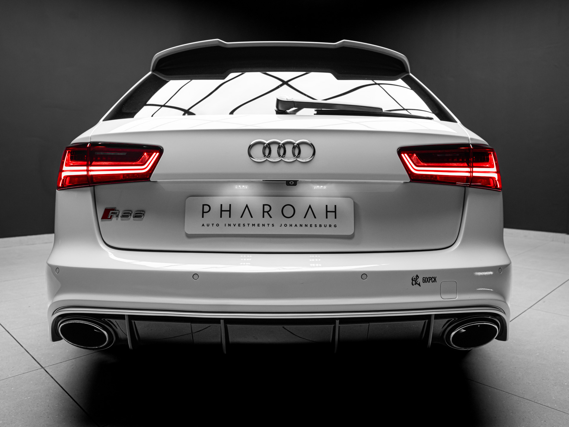 white audi rs6 10