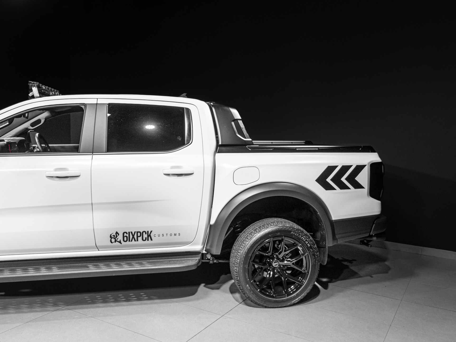 white raptor 5570