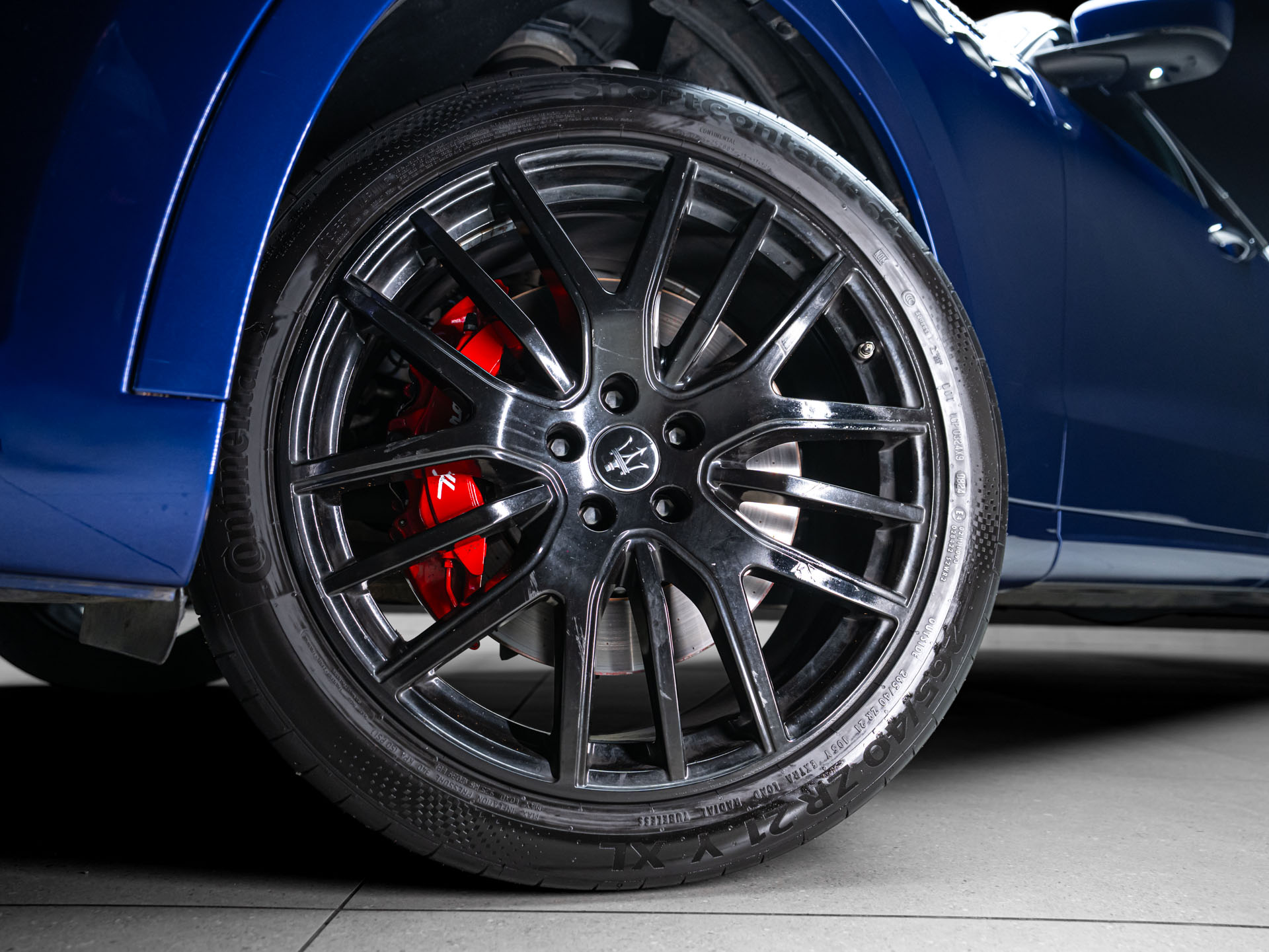 blue maserati levante 12