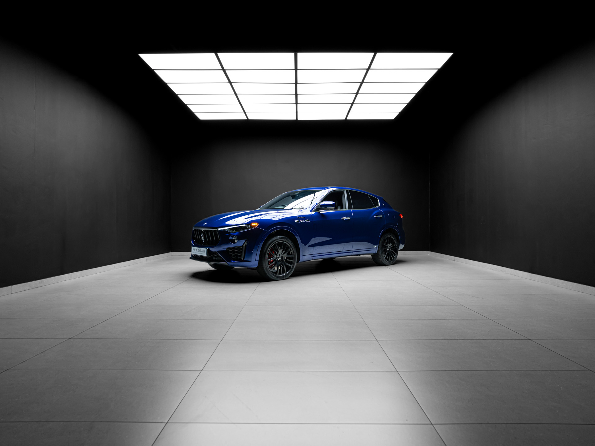 blue maserati levante 2