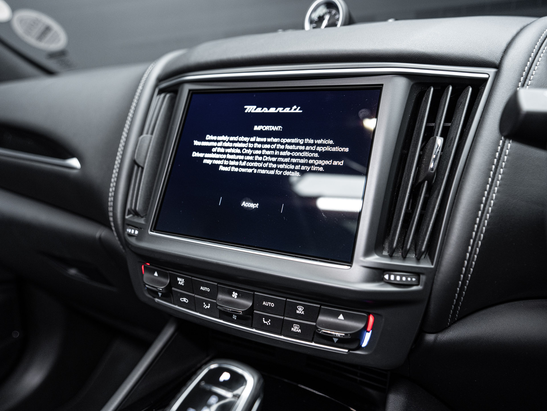 blue maserati levante 24