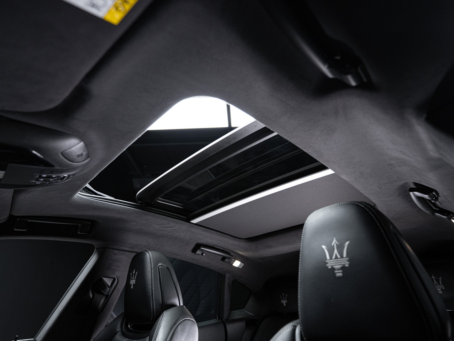 blue maserati levante 30