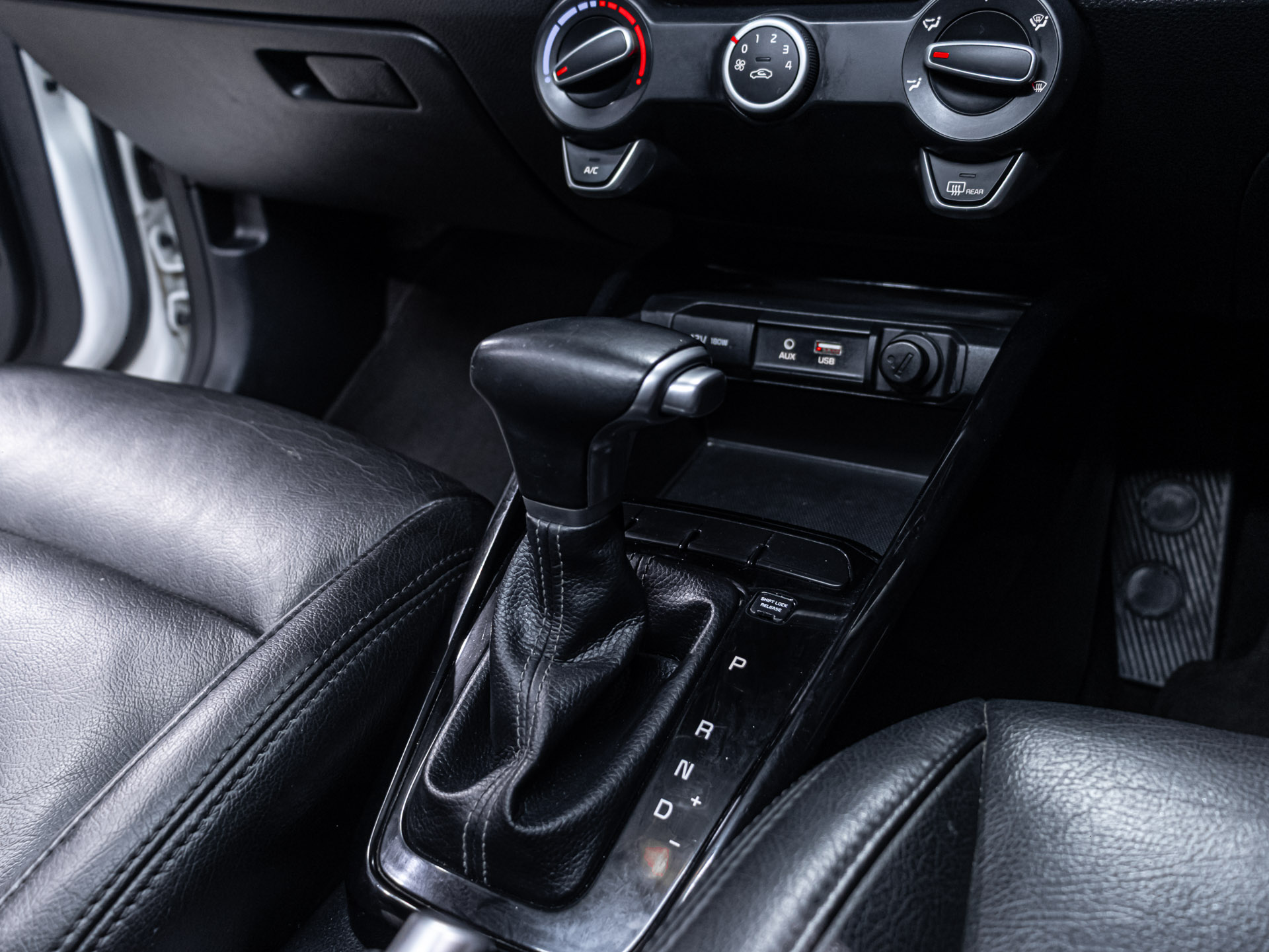 kia rio 0897