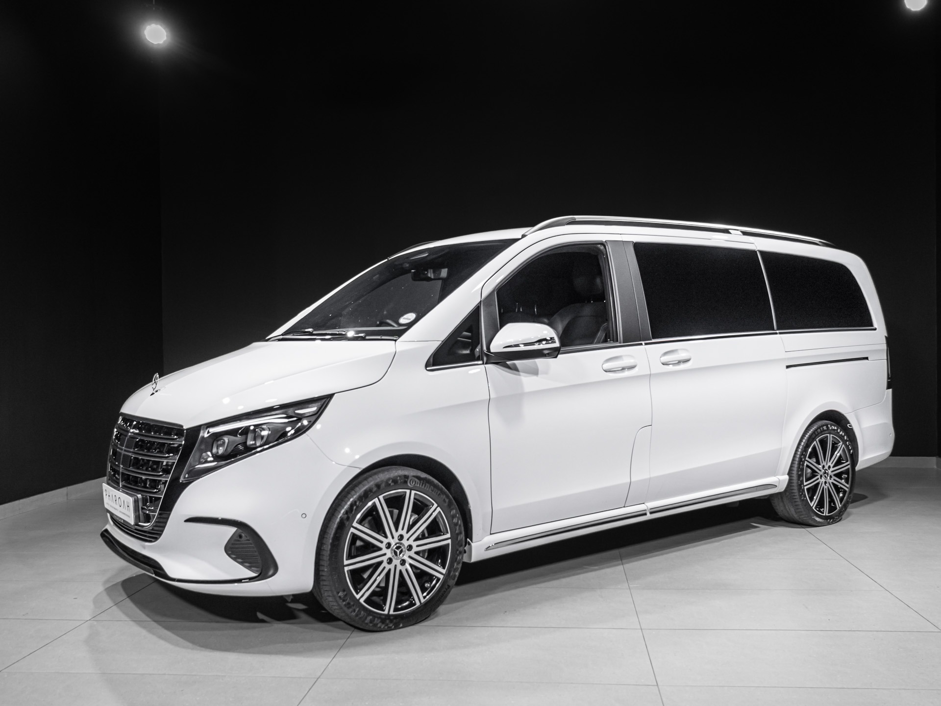 White Mercedes-Benz V300d for sale