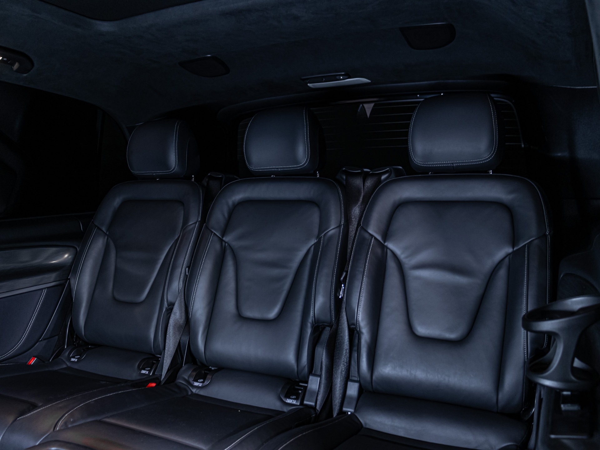 White Mercedes-Benz V300d for sale