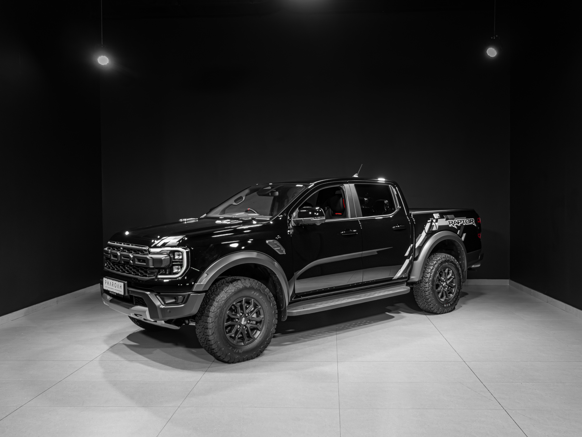 balck raptor 8633