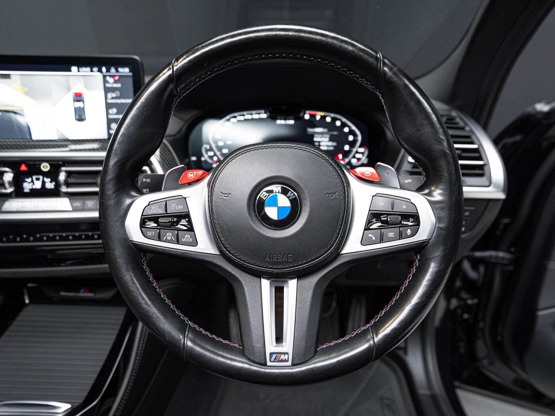 black bmw x4m 22