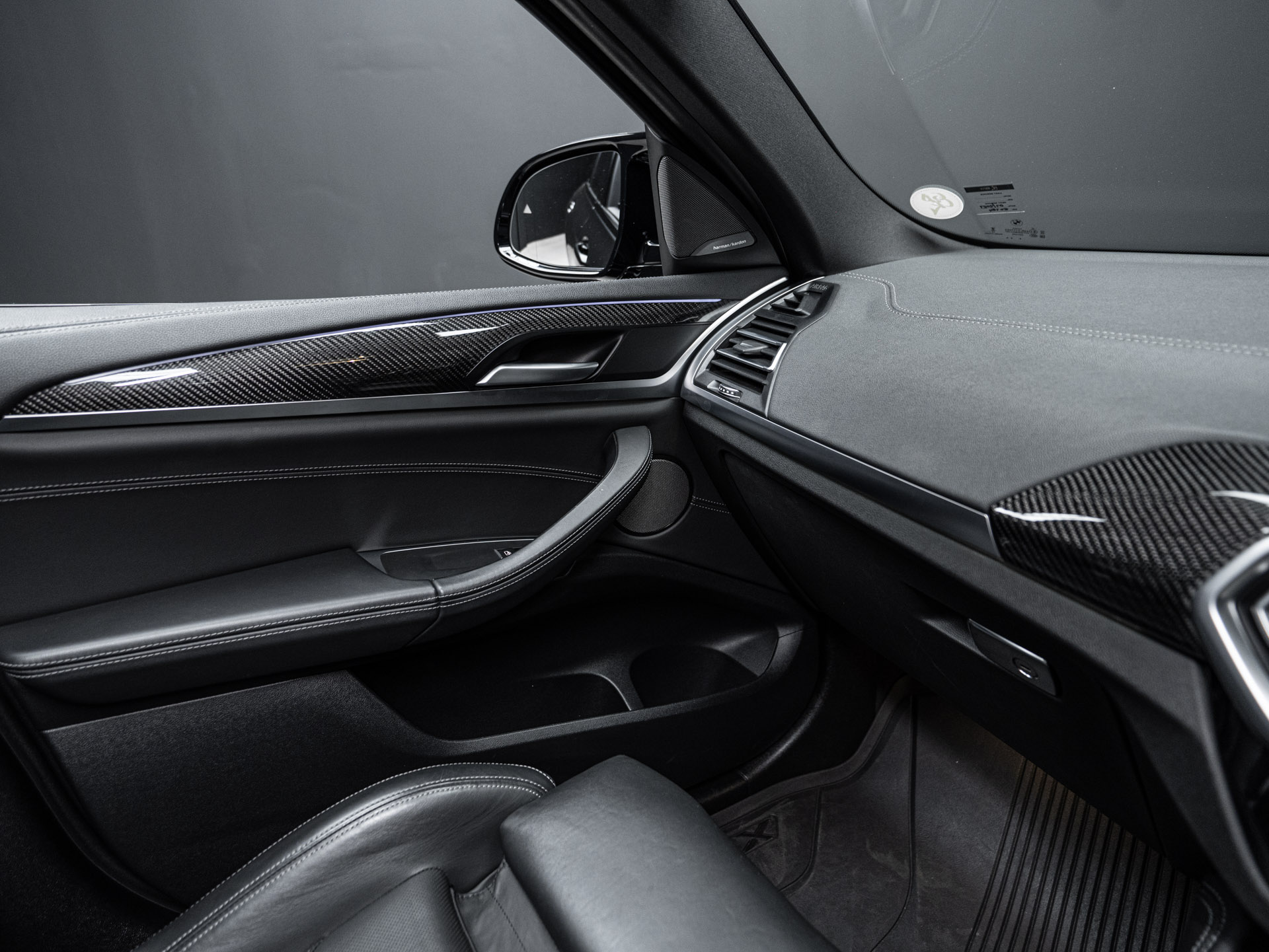 black bmw x4m 26
