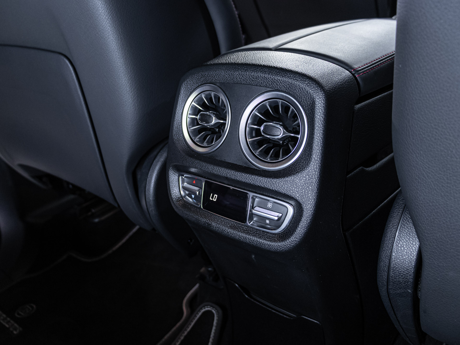 brabus g63 6823