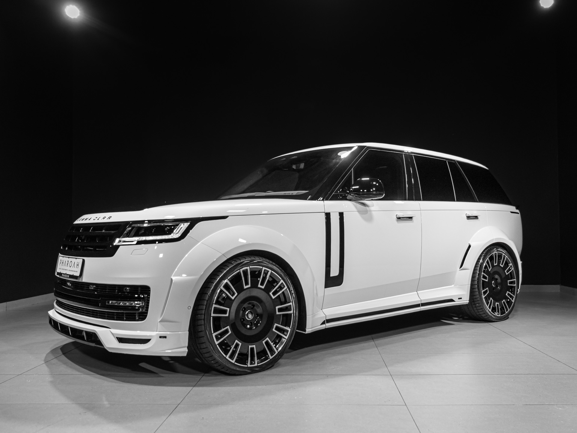 white big body 8577