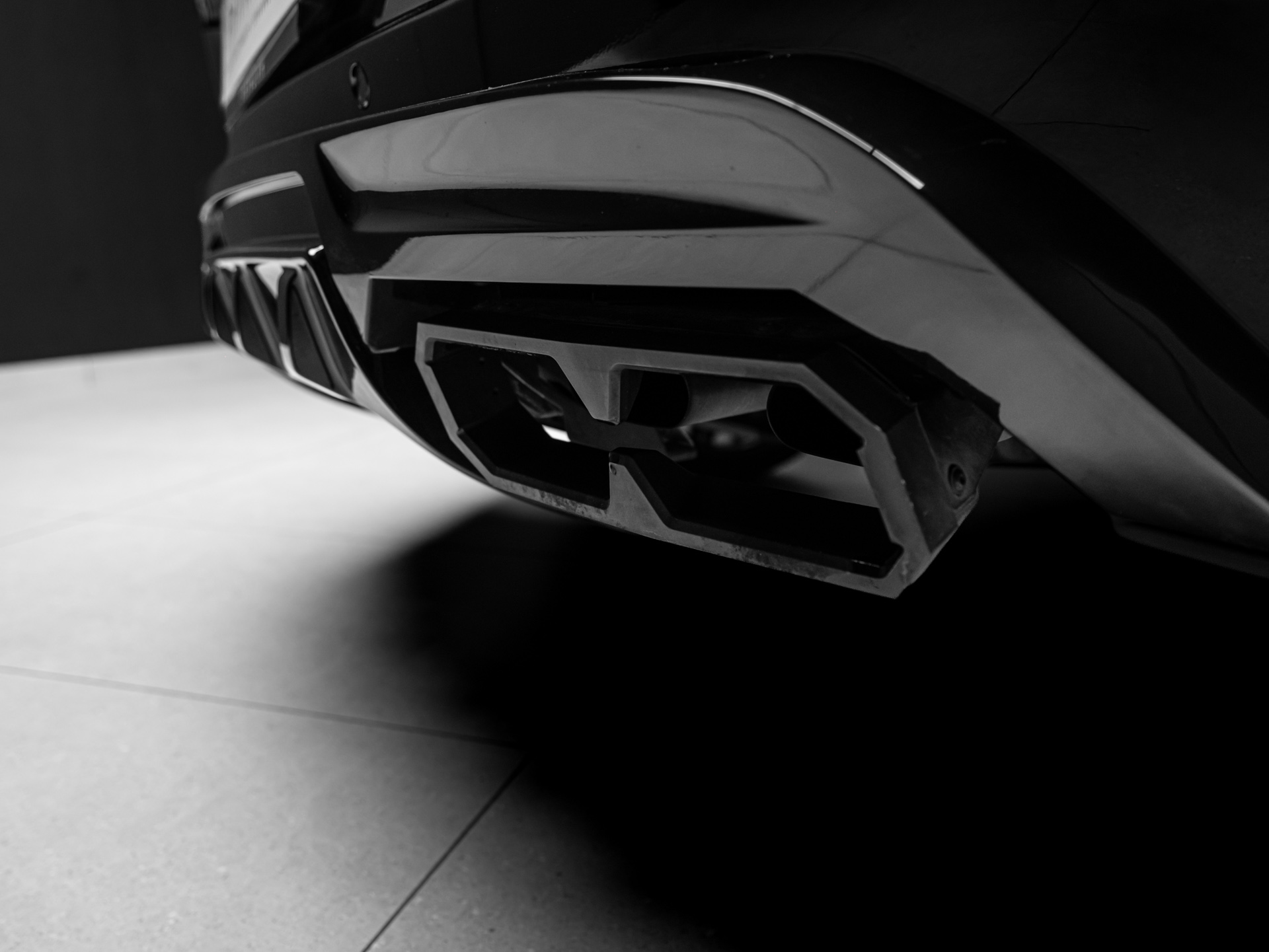 black range rover lumma 17