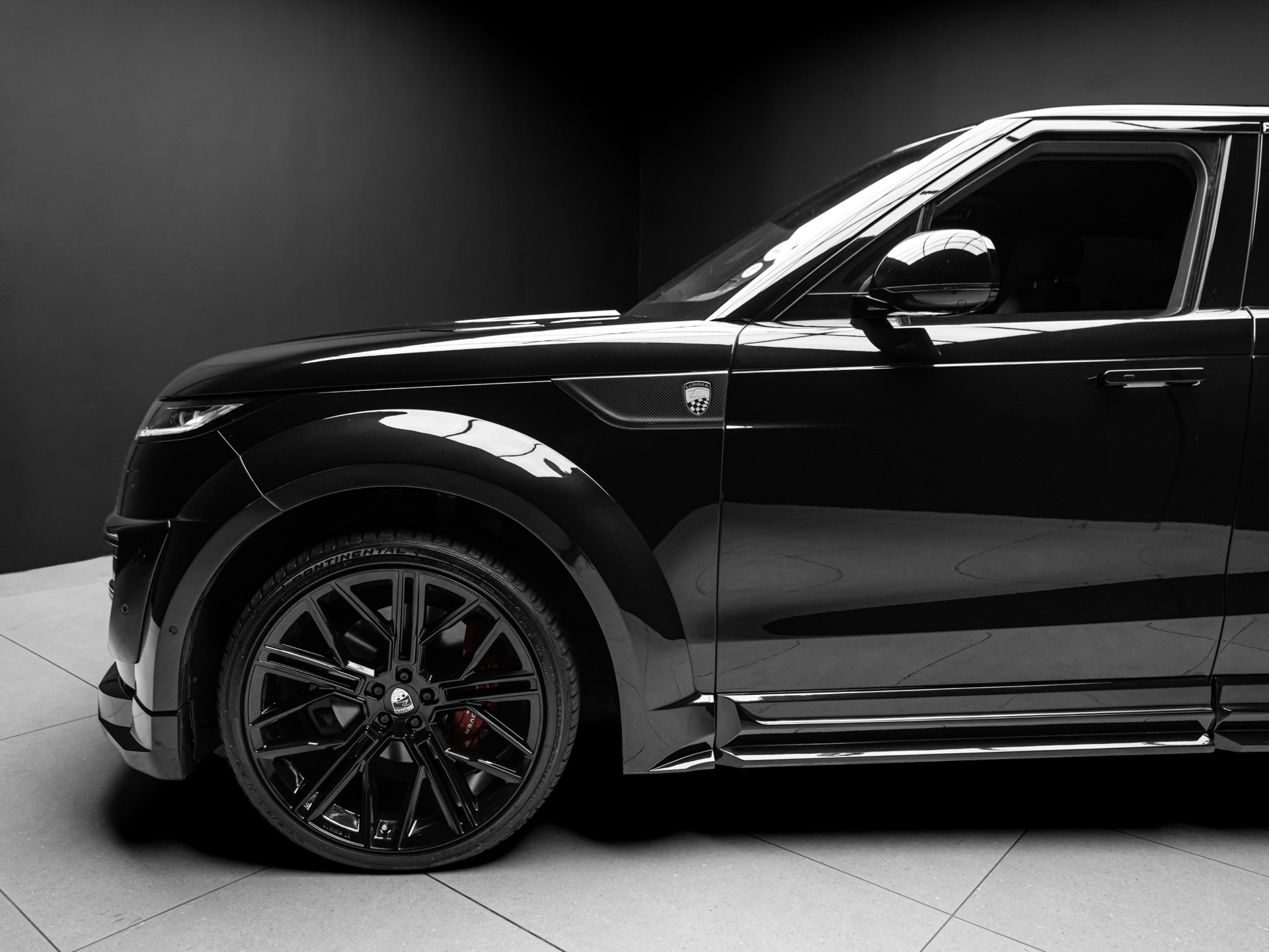 black range rover lumma 4